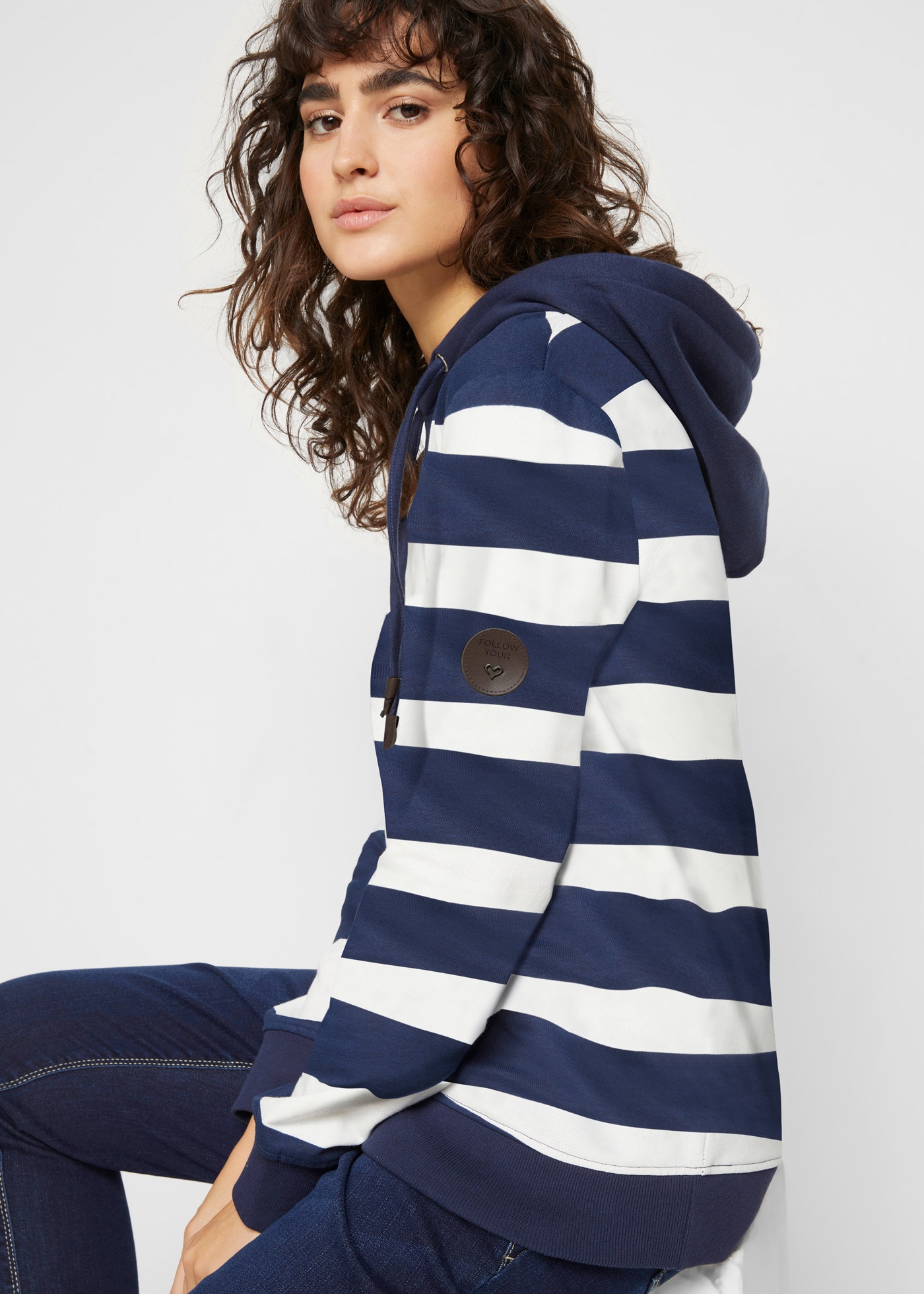 Image of bonprix Kapuzensweatshirt, lockere Passform, gestreiftes Design, aus 100% Baumwolle