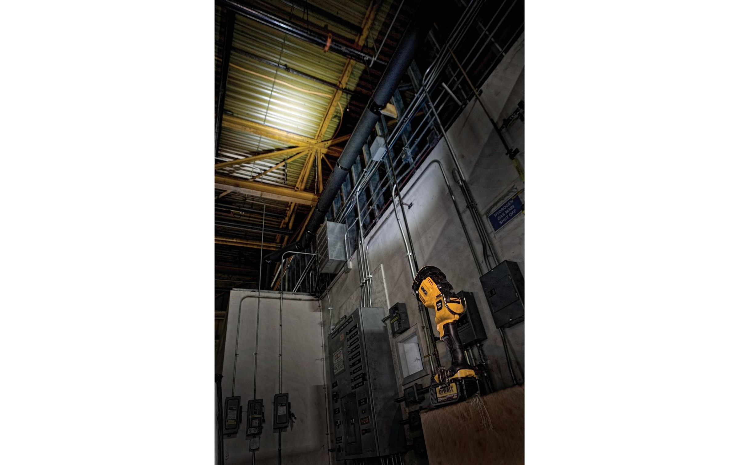 DeWalt Baustrahler »DCL043 18«