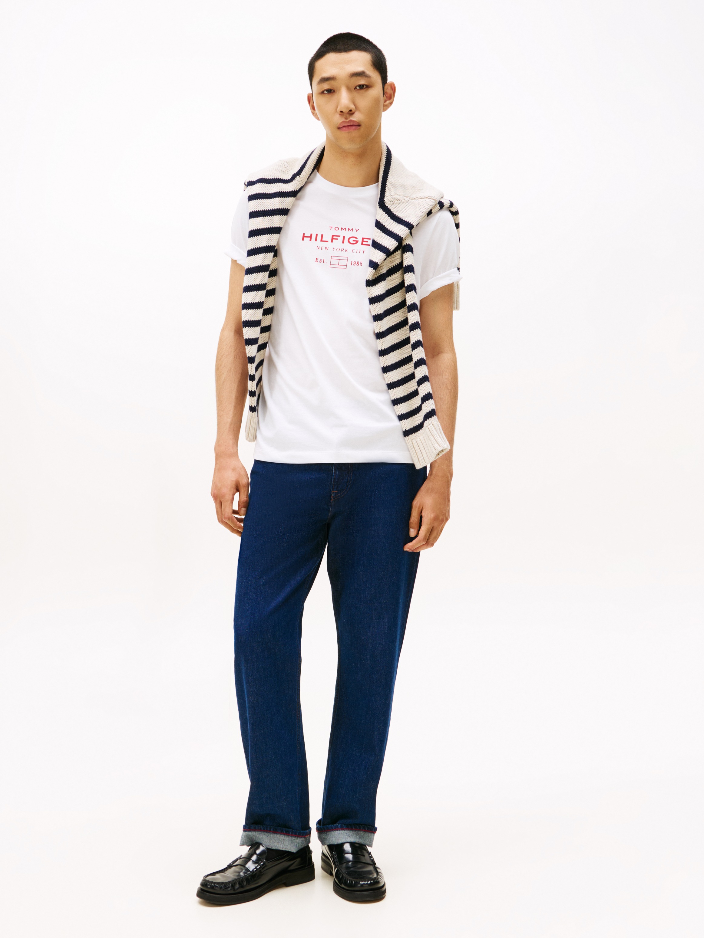 Tommy Hilfiger T-Shirt »HILFIGER STACK GRAPHIC TEE« Regular fit mit Rundhalsausschnitt