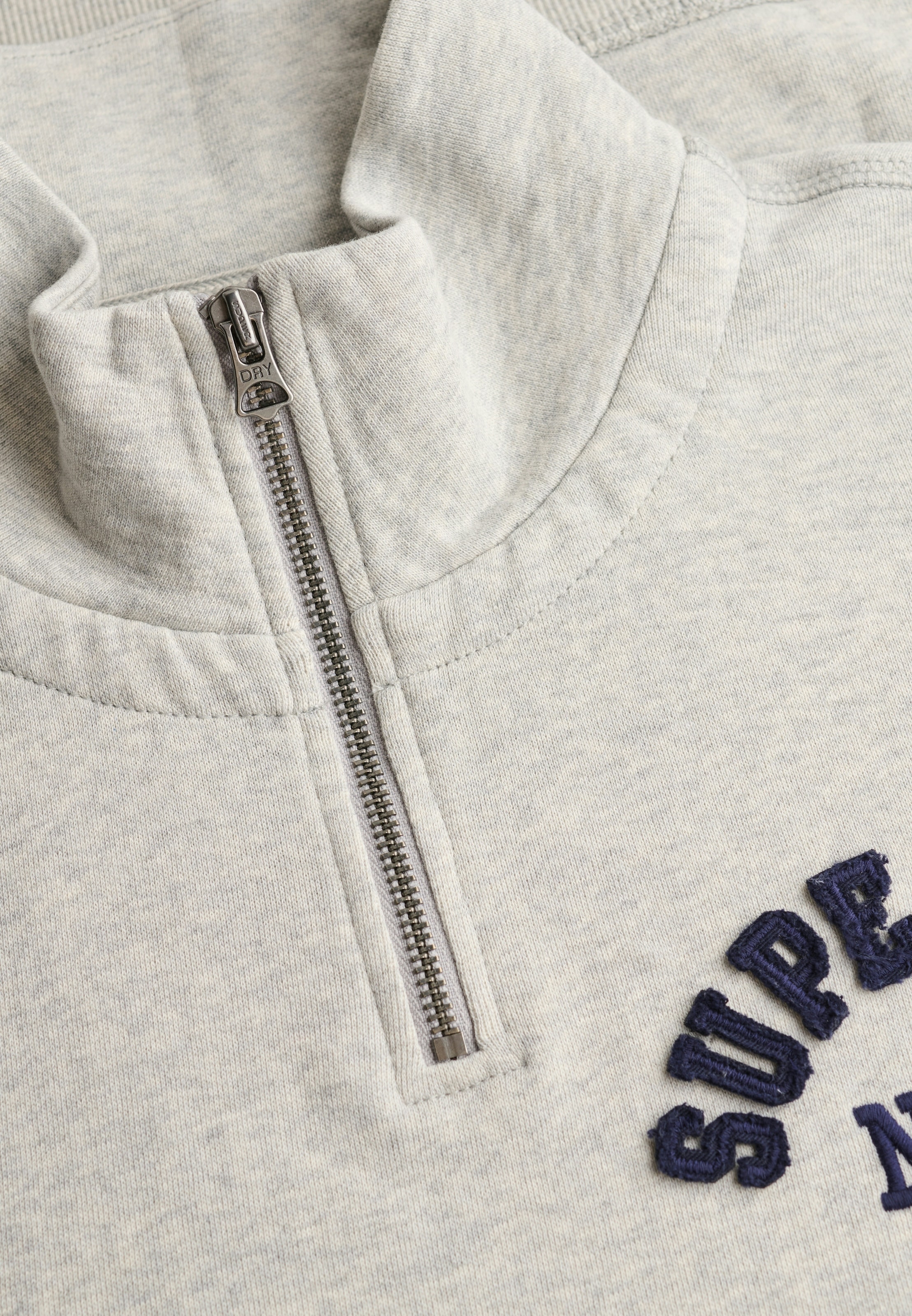 Superdry Sweatshirt »VINTAGE ATHLETIC HALF ZIP«, mit hoch geschlossenem Ausschnitt, Loose Fit, in normaler Länge
