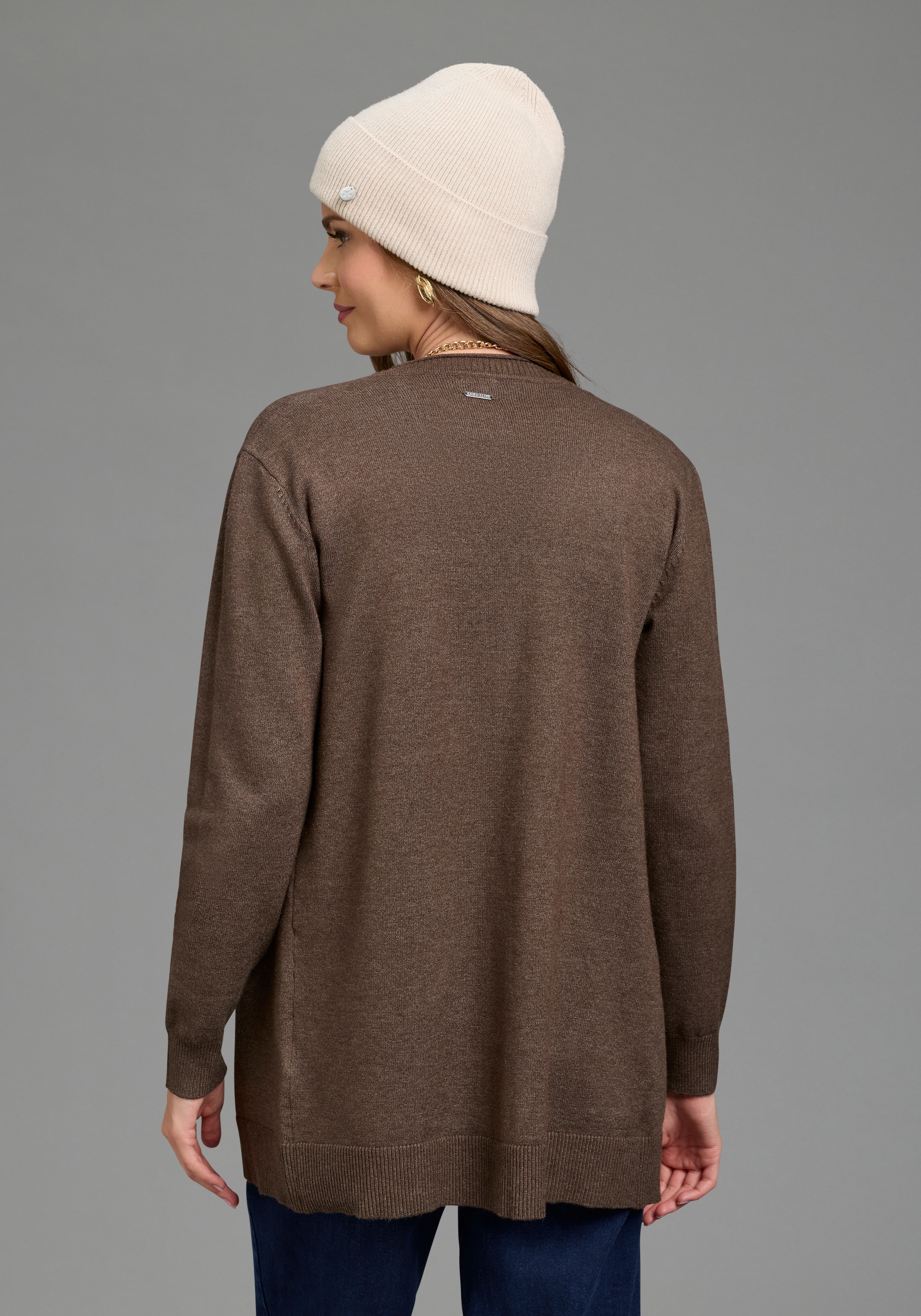 Laura Scott Veste en tricot »mit figurumspielender Passform« avec détails structurés, en mélange de viscose douce