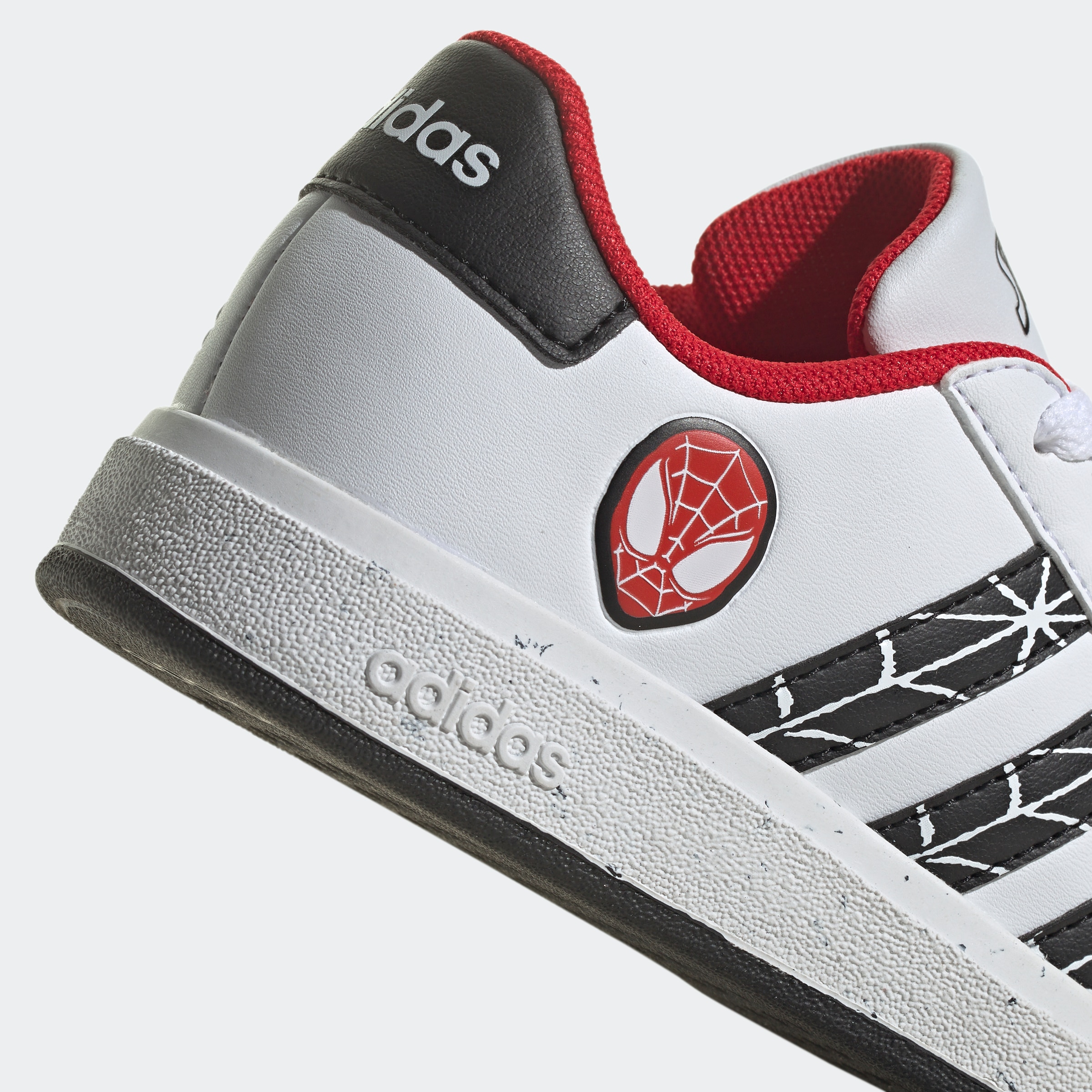SPIDER-MAN des auf Spuren Sneaker X adidas GRAND »ADIDAS Sportswear Superstar MARVEL KIDS«, auf Design den versandkostenfrei COURT adidas