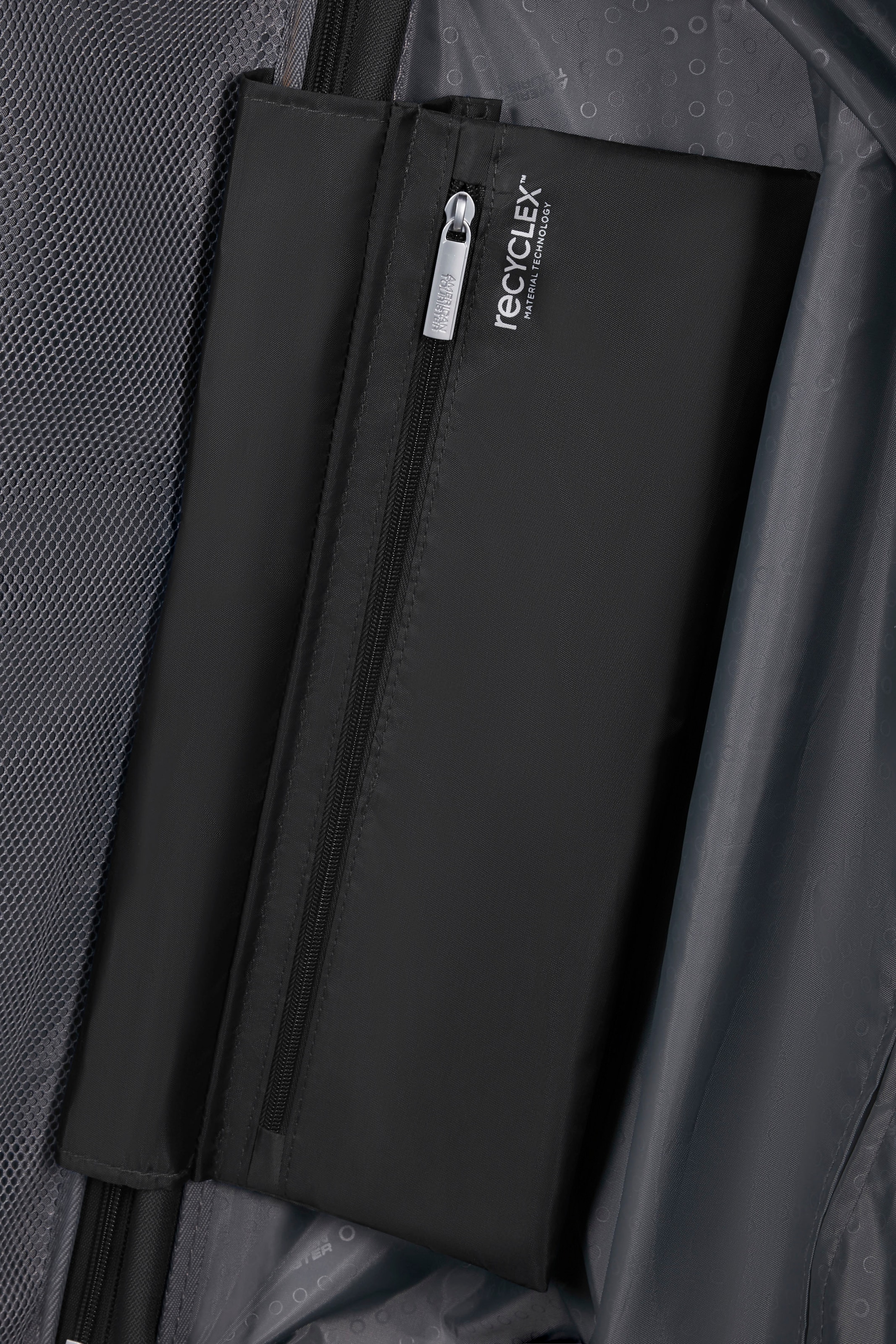American Tourister® Hartschalen-Trolley »STARVIBE, in verschiedenen Farben und Grössen«, 4 Rollen, Handgepäck-Koffer Reisegepäck Koffer TSA-Zahlenschloss