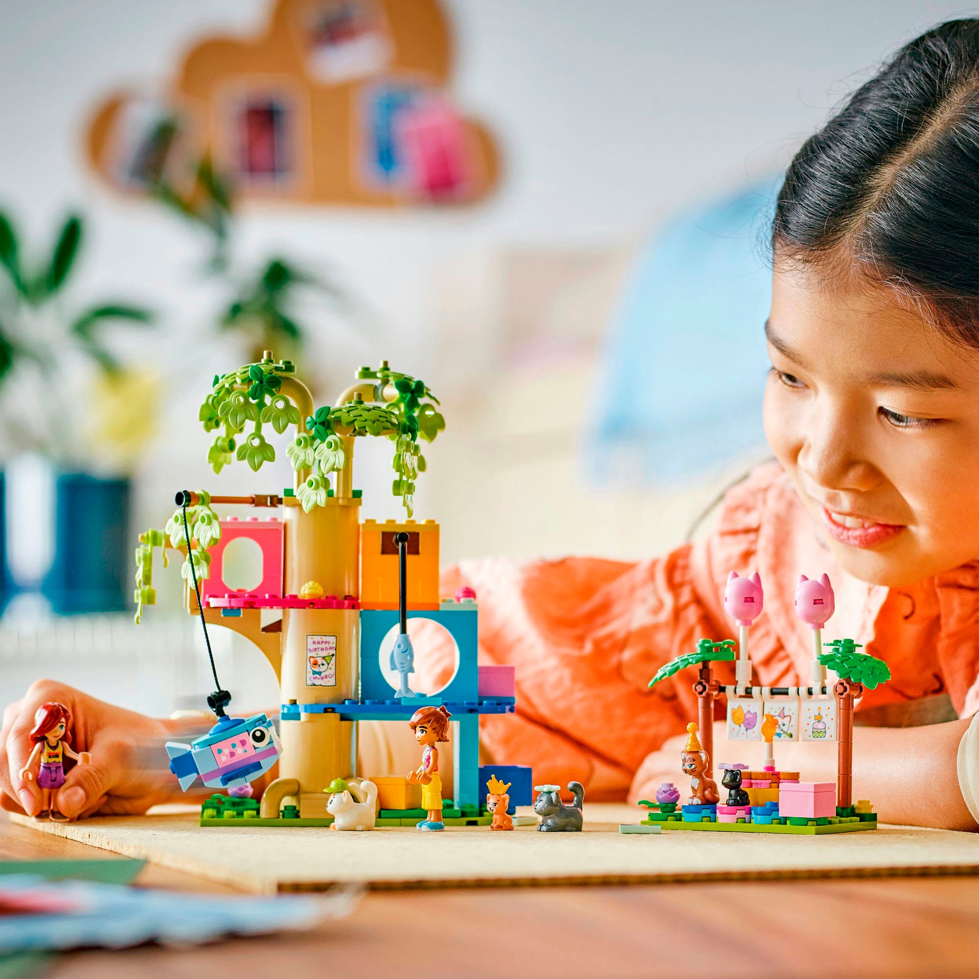 LEGO® Konstruktionsspielsteine »Katzengeburtstagsparty & Baumhaus (42666), LEGO Friends« Made in Europe