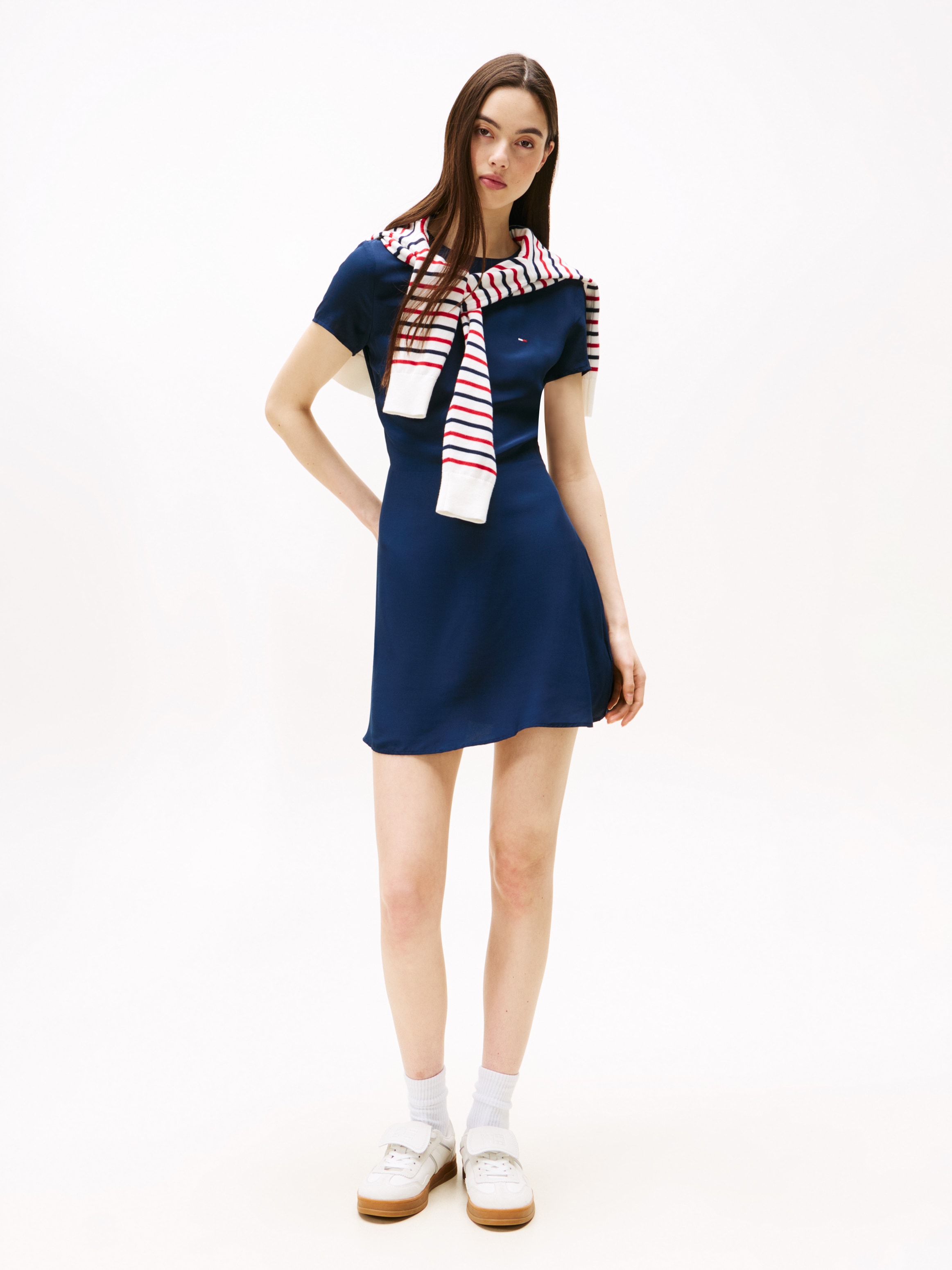 Image of Tommy Jeans Minikleid "TJW F&F SS MINI DRESS EXT" Viskose, Rundhals, Kurzarm
