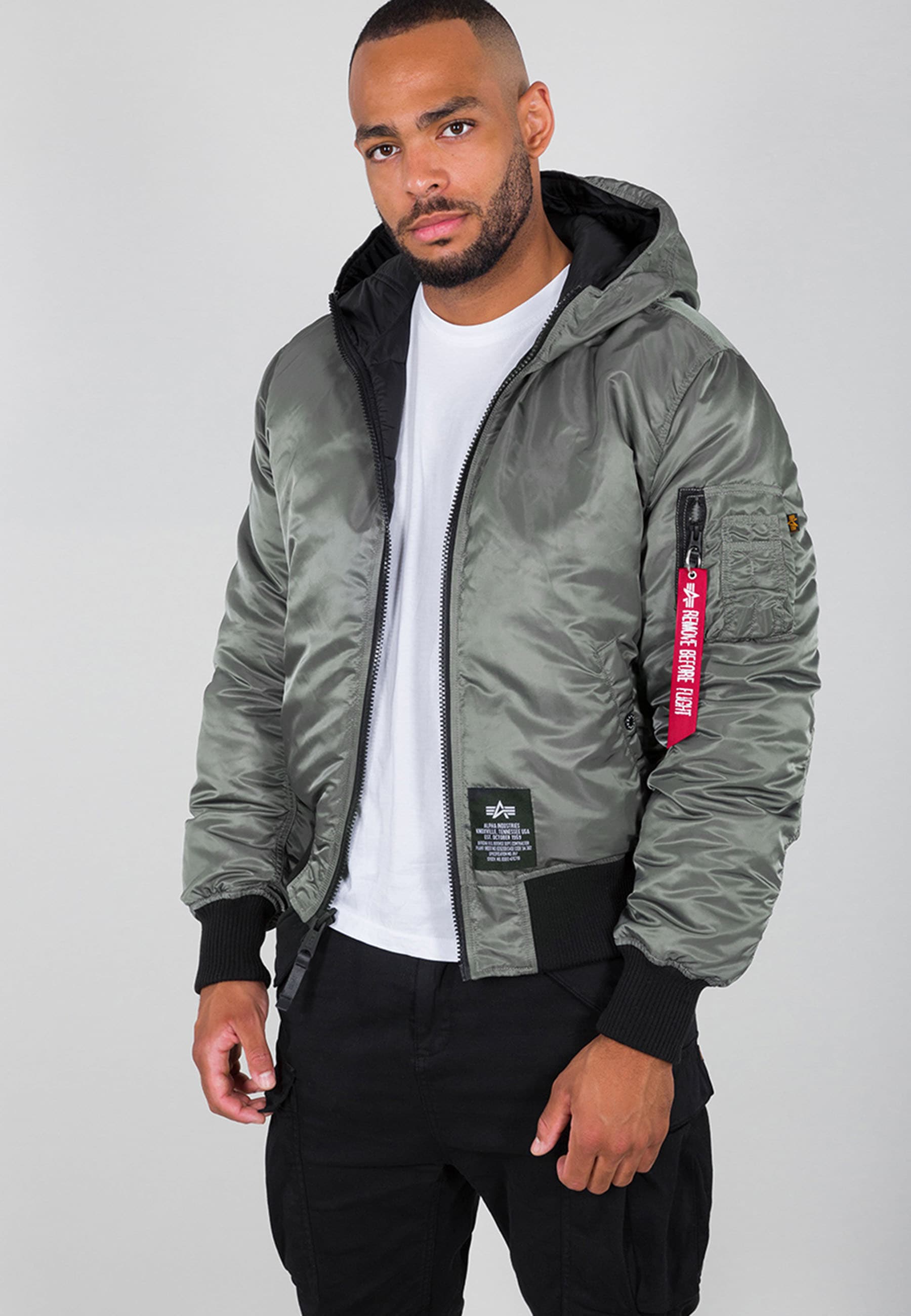 Alpha Industries Winterjacke »Alpha Industries Men - Bomber Jackets Hooded Puffer FD Rev.«