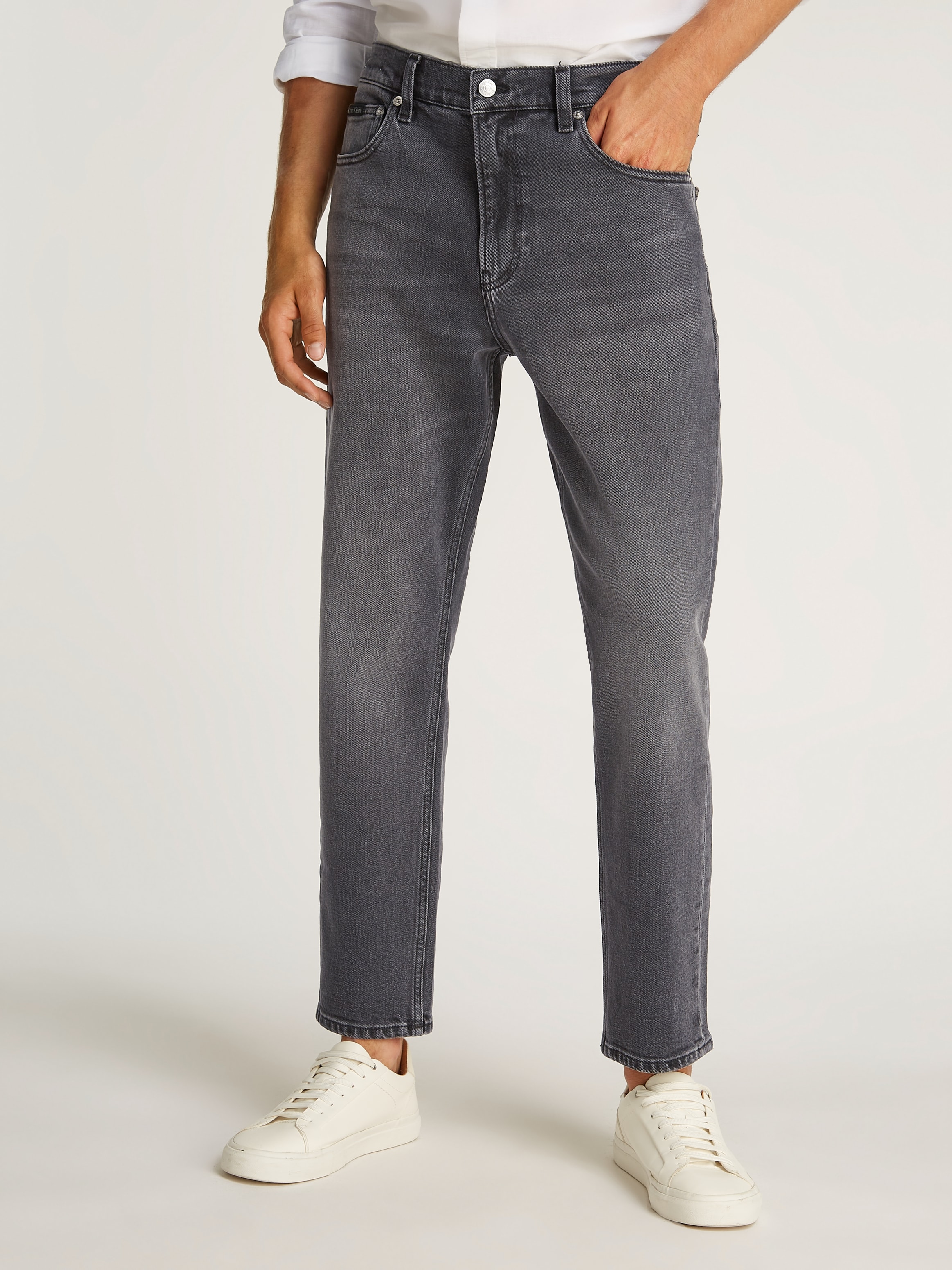 Calvin Klein Jeans Tapered-fit-Jeans »Dad Jeans«, im Retro-Look