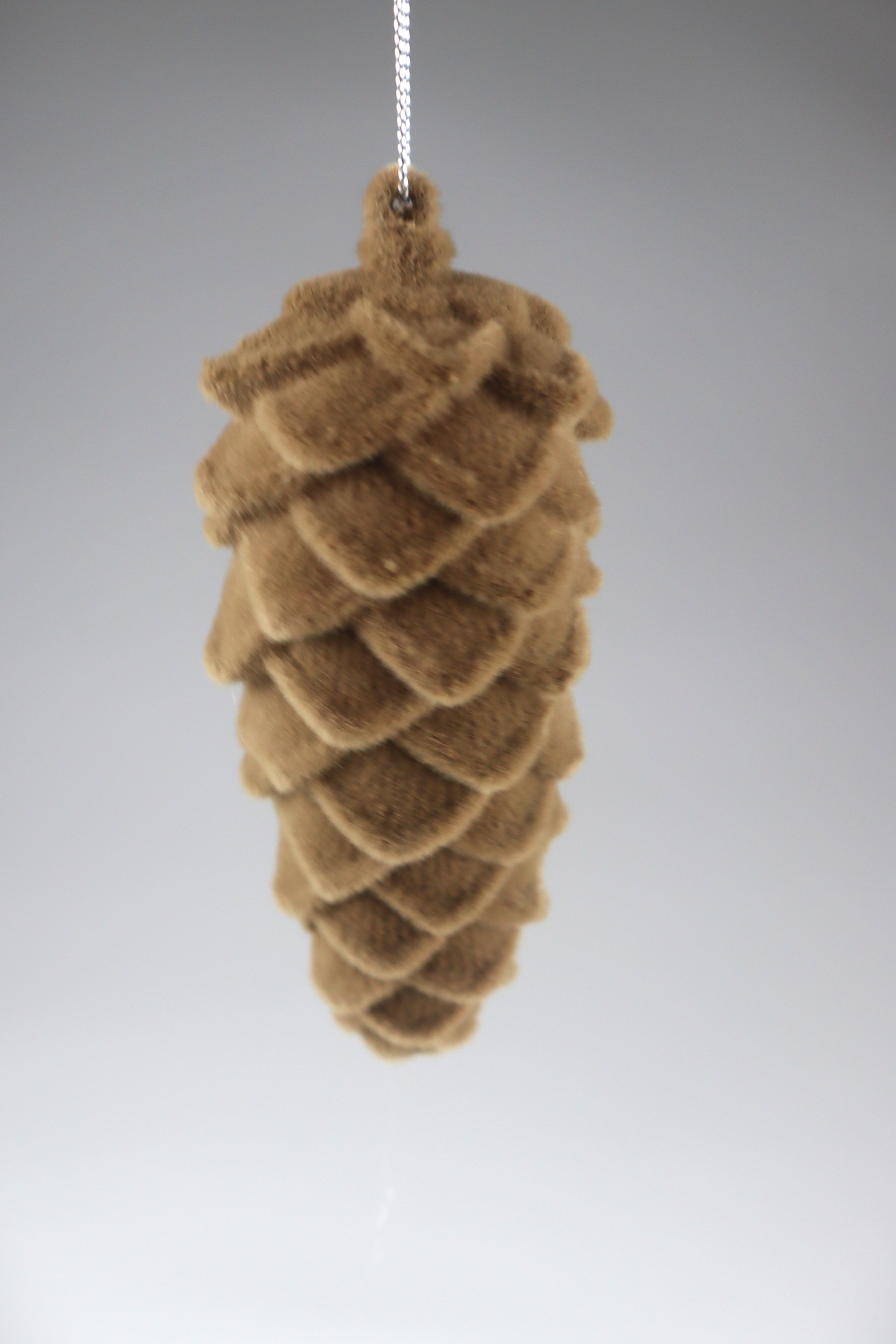 Image of AM Design Weihnachtsfigur "Zapfen mit samtweichem Flock" aus Kunststoff, BxH: 8x19cm, in drei weihnachtlichen Farben