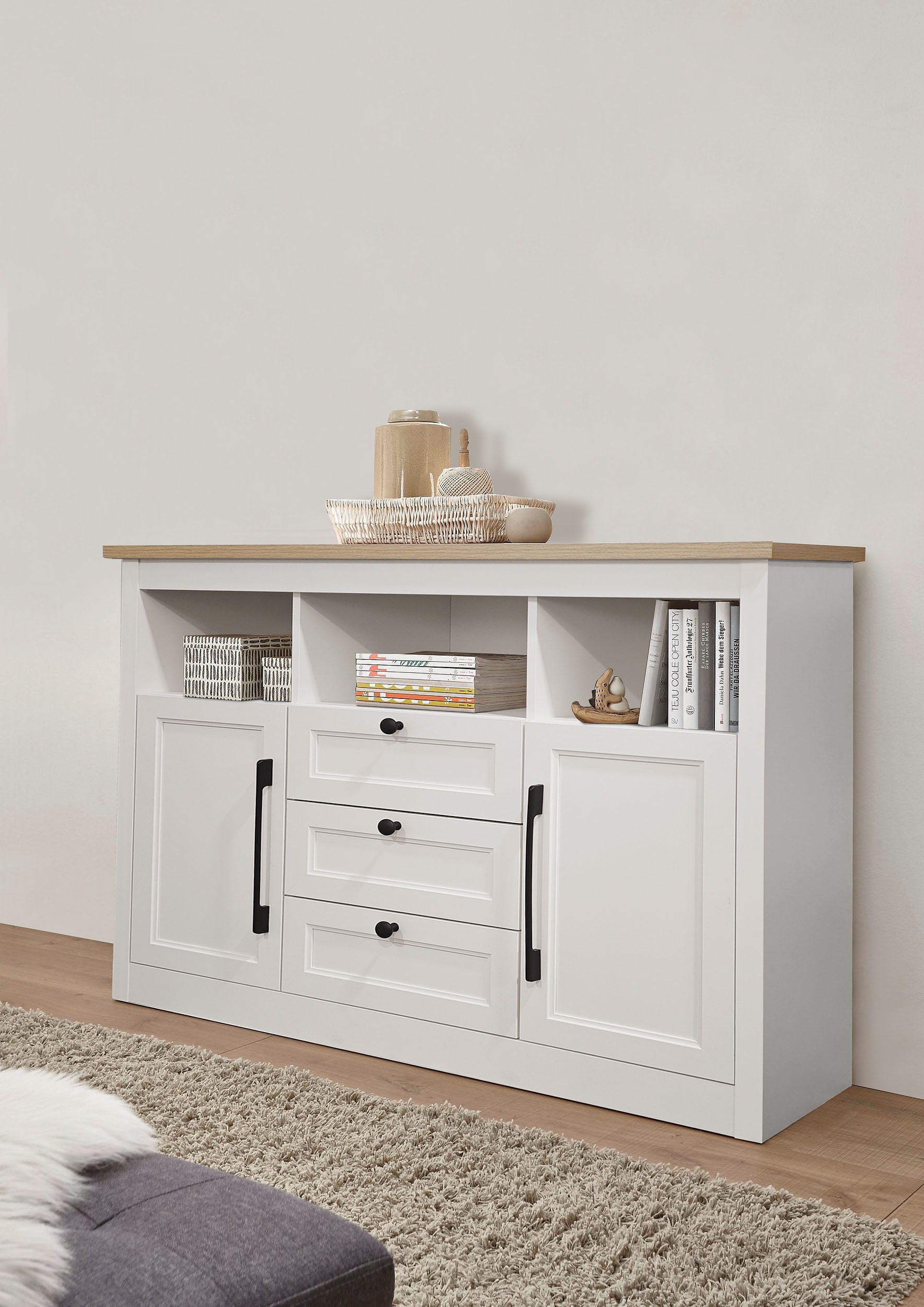 Image of GOODproduct Sideboard "Ismund" aus MDF, mit Holz-Zierleiste, schwarzen Metallgriffen, Höhe 95 cm
