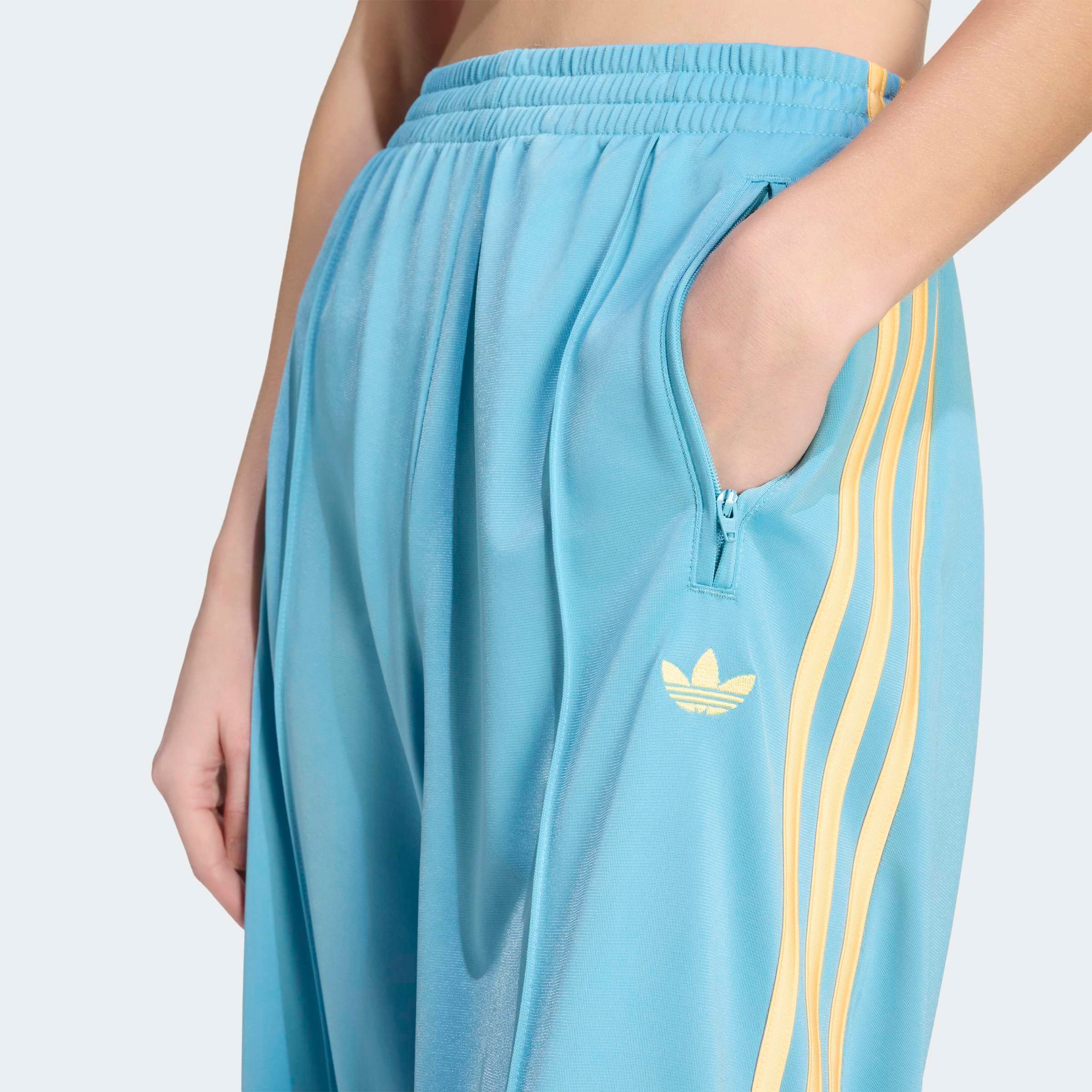 adidas Originals Sporthose »FB LOOSE TP«  Firebird Loose Sporthose, lässig geschnitten