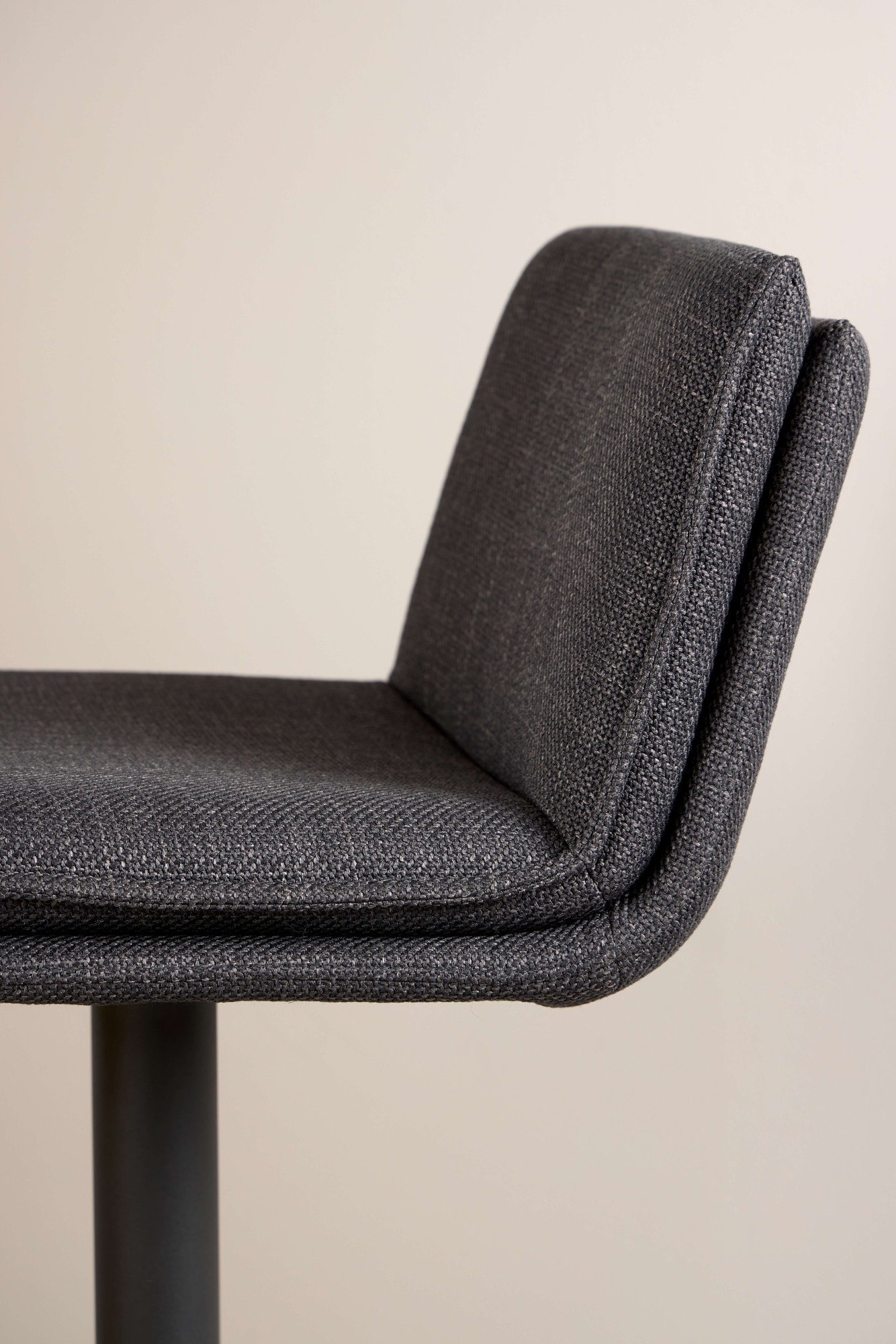ACTONA GROUP Barhocker »Flynn« Set, 2 Stk. tlg. Barhocker, Basel dunkelgrau, Trompete Gestell, 2 stk