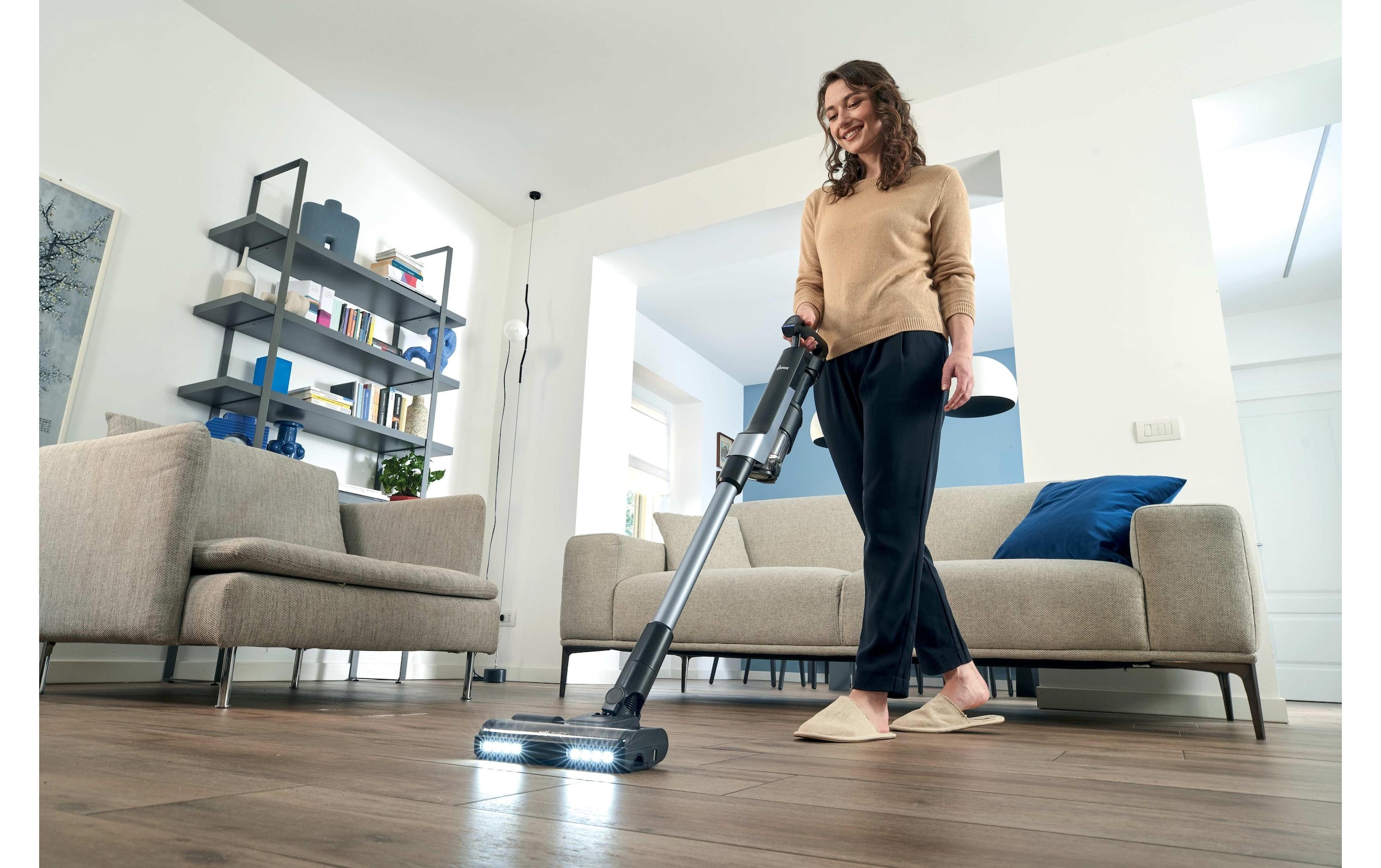 Hoover Aspirateur à main et à manche sans fil »HF210HP 11 Hf2« Ultraleichter Akku-Stabstaubsauger mit Ultra Compact X3-Technologie
