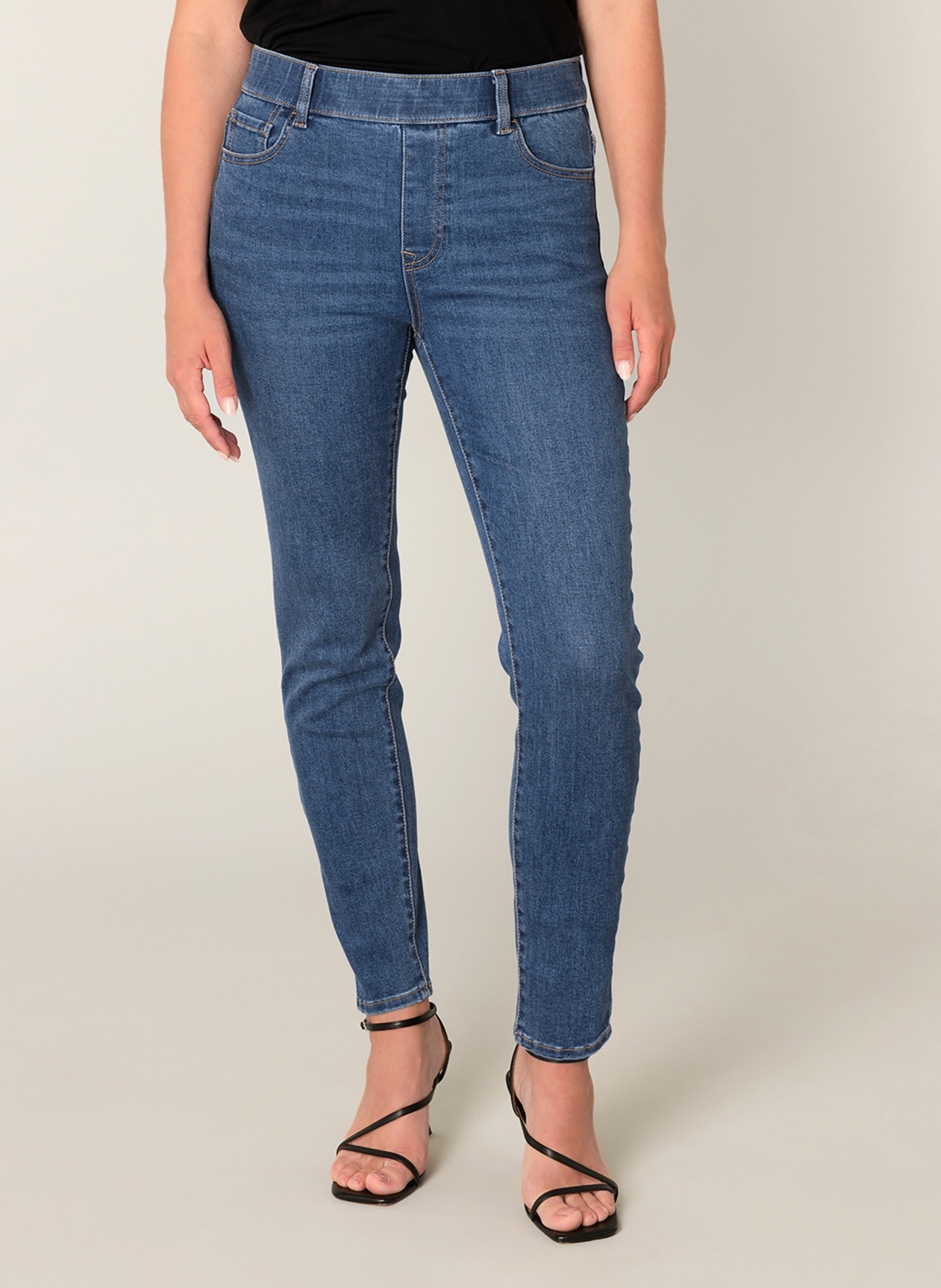 Image of Base Level Jeggings "Anabel" in blauer Waschung und mit Stretch