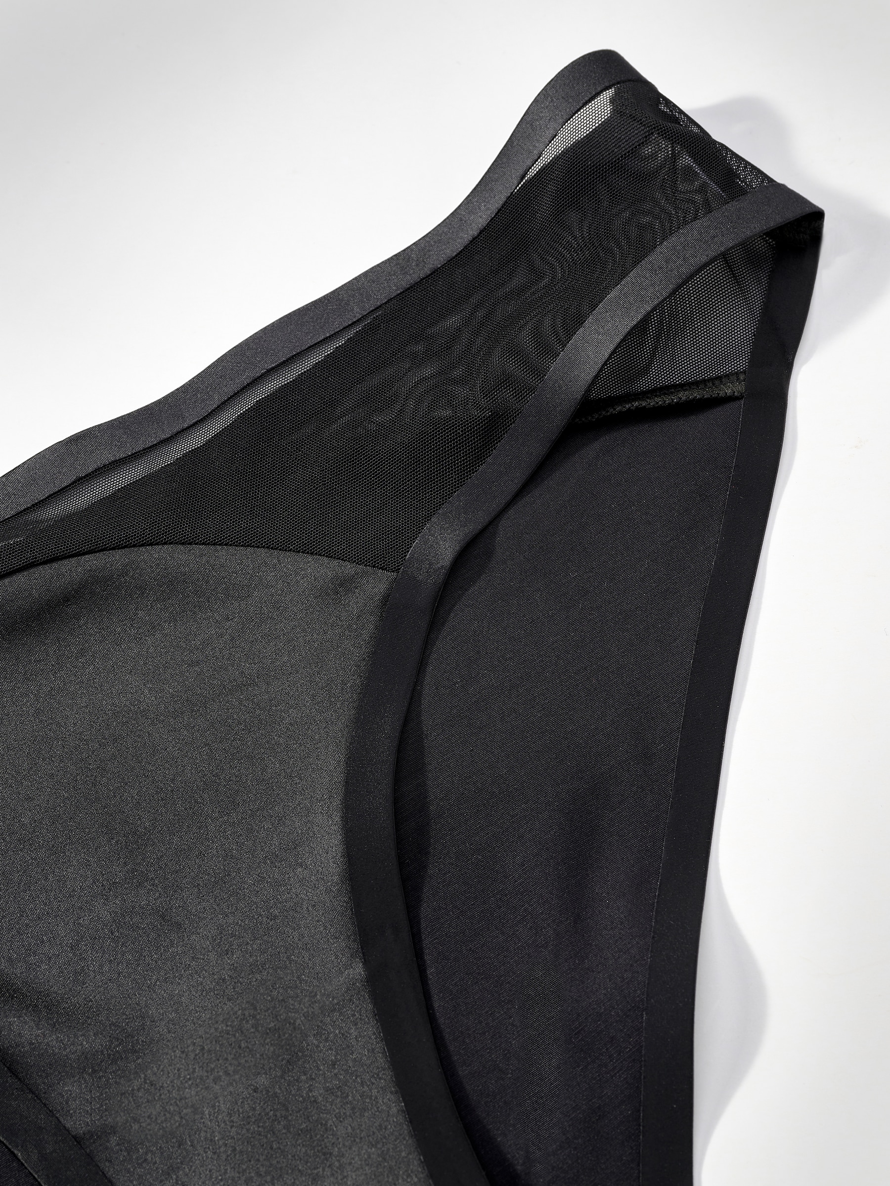 PASSIONATA Slip »BIANCA« microfibre satin légère, élastique