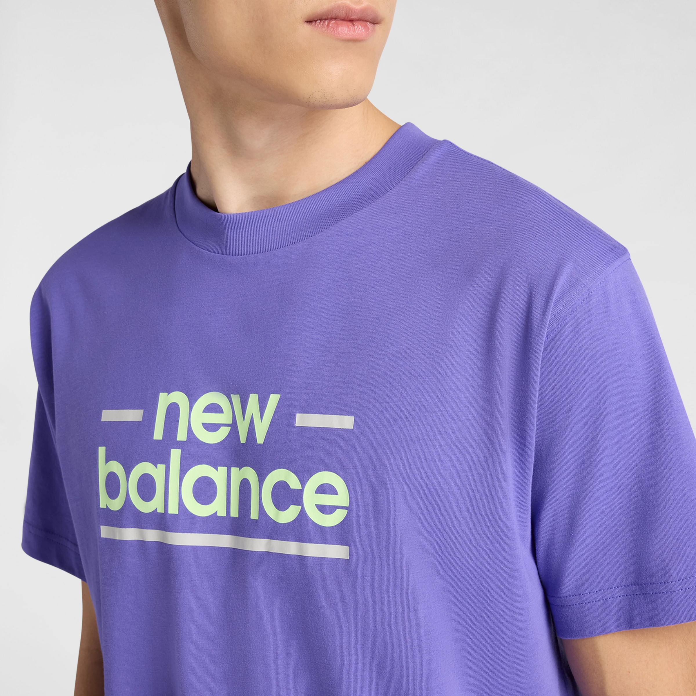 New Balance T-Shirt »MENS LIFESTYLE T-SHIRT« für Erwachsene, sportlicher Stil, für sportliche Aktivitäten