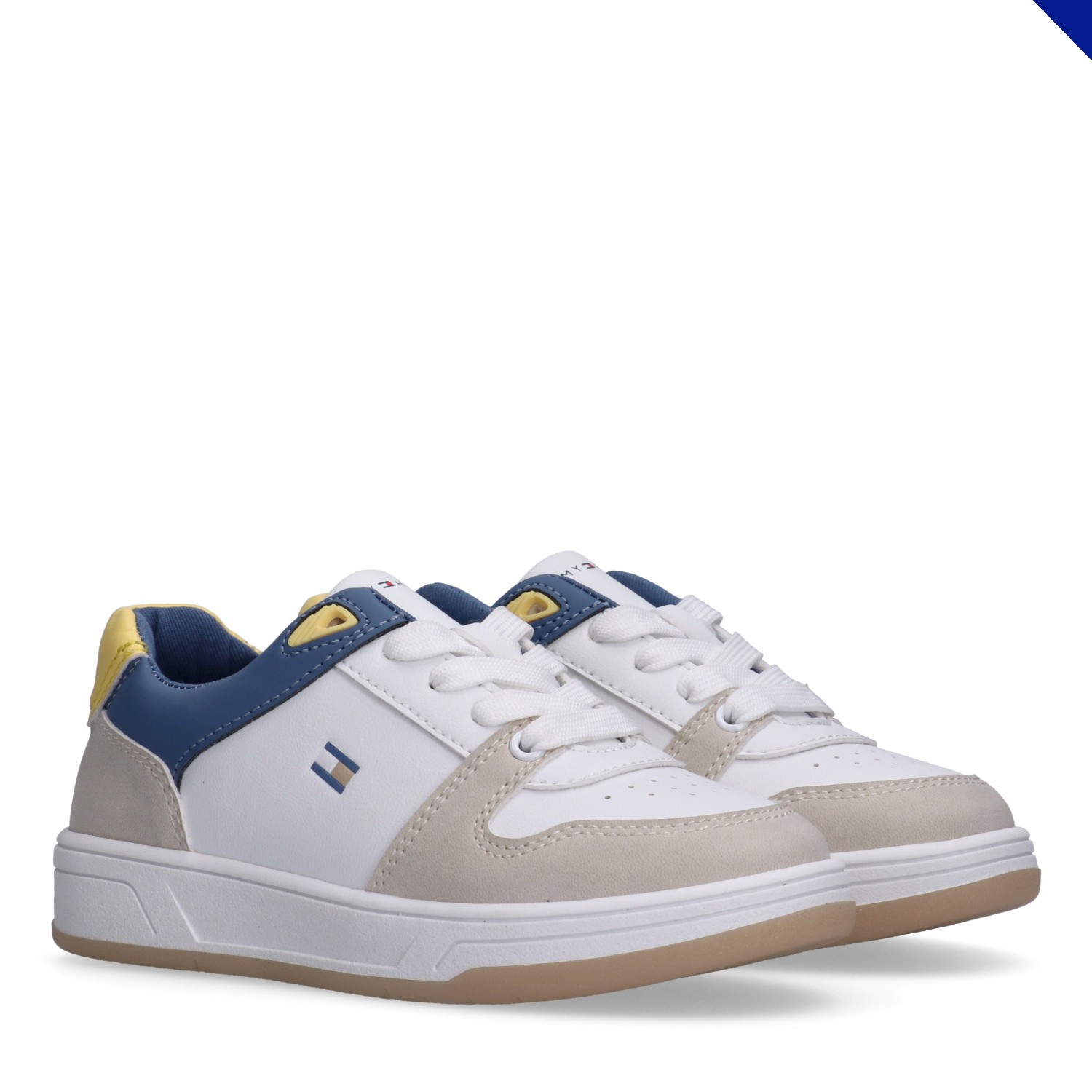 Image of Tommy Hilfiger Sneaker Basket Sneaker, Halbschuh, Schnürschuh im Retro Look