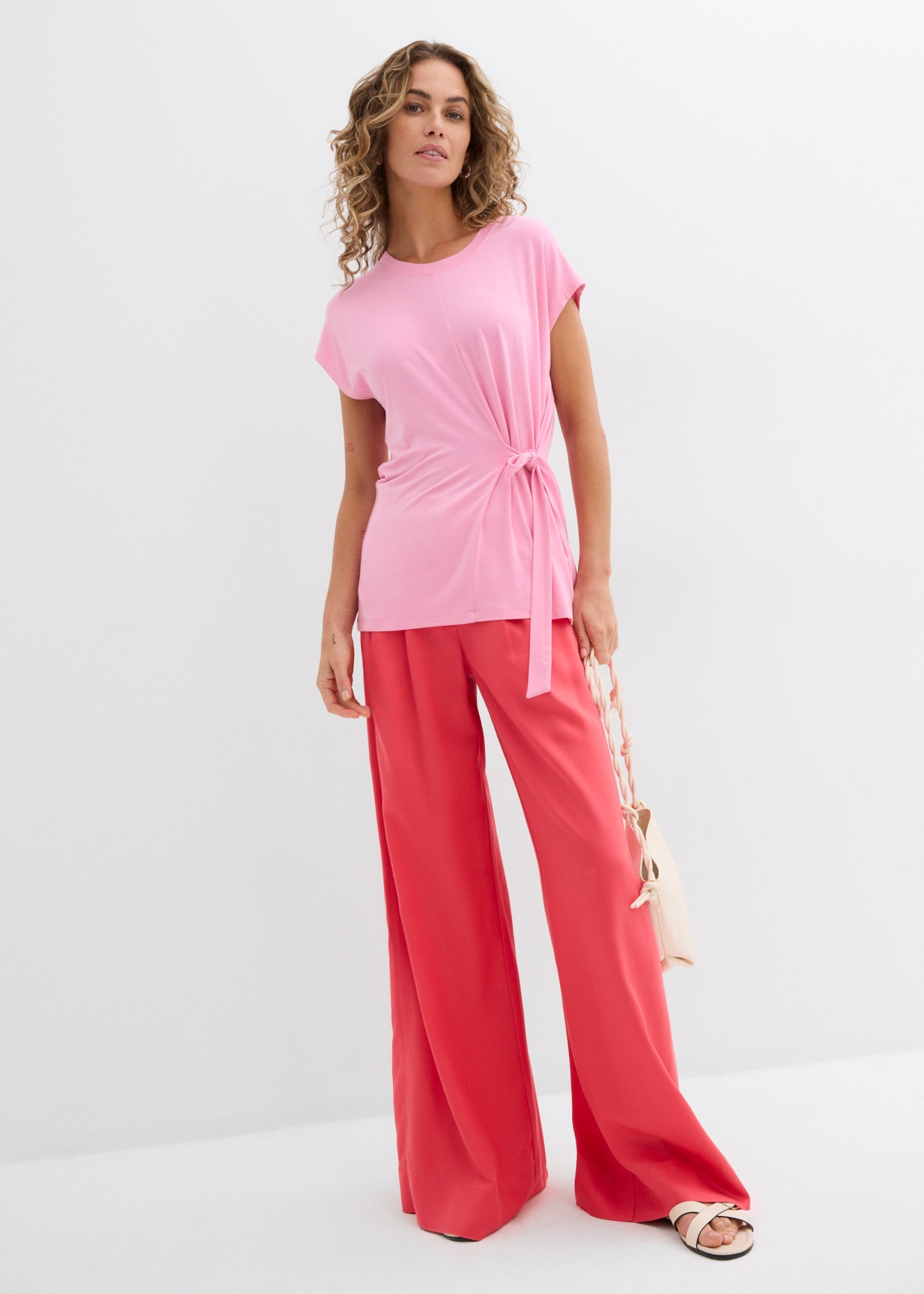 bonprix T-Shirt aus Viskose-Elasthan-Mischung, mit Bindeband in der Taille, ärmellos