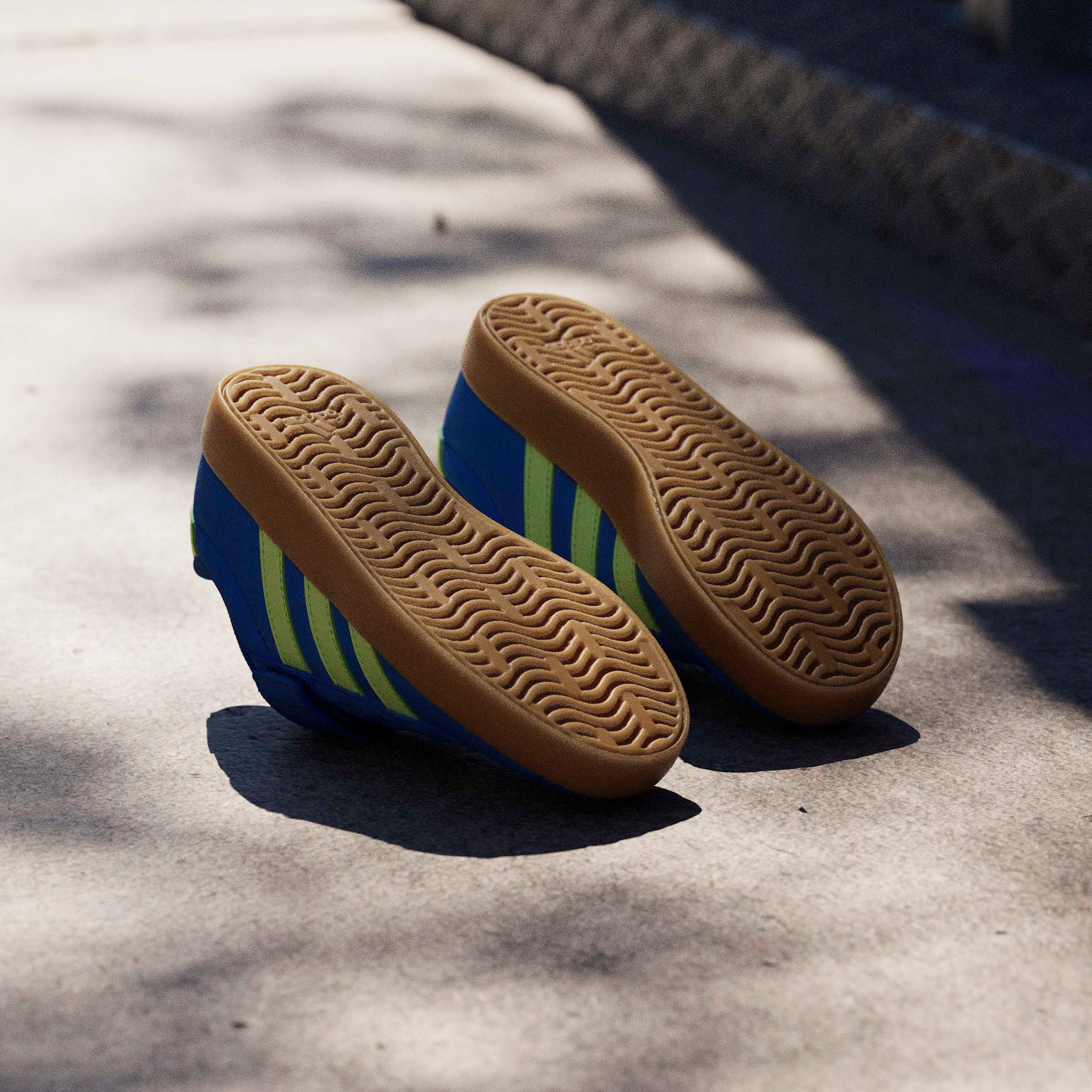 adidas Sportswear Sneakers »VL COURT 3.0«  inspiriert vom Design des adidas samba, für Kinder & Jugendliche