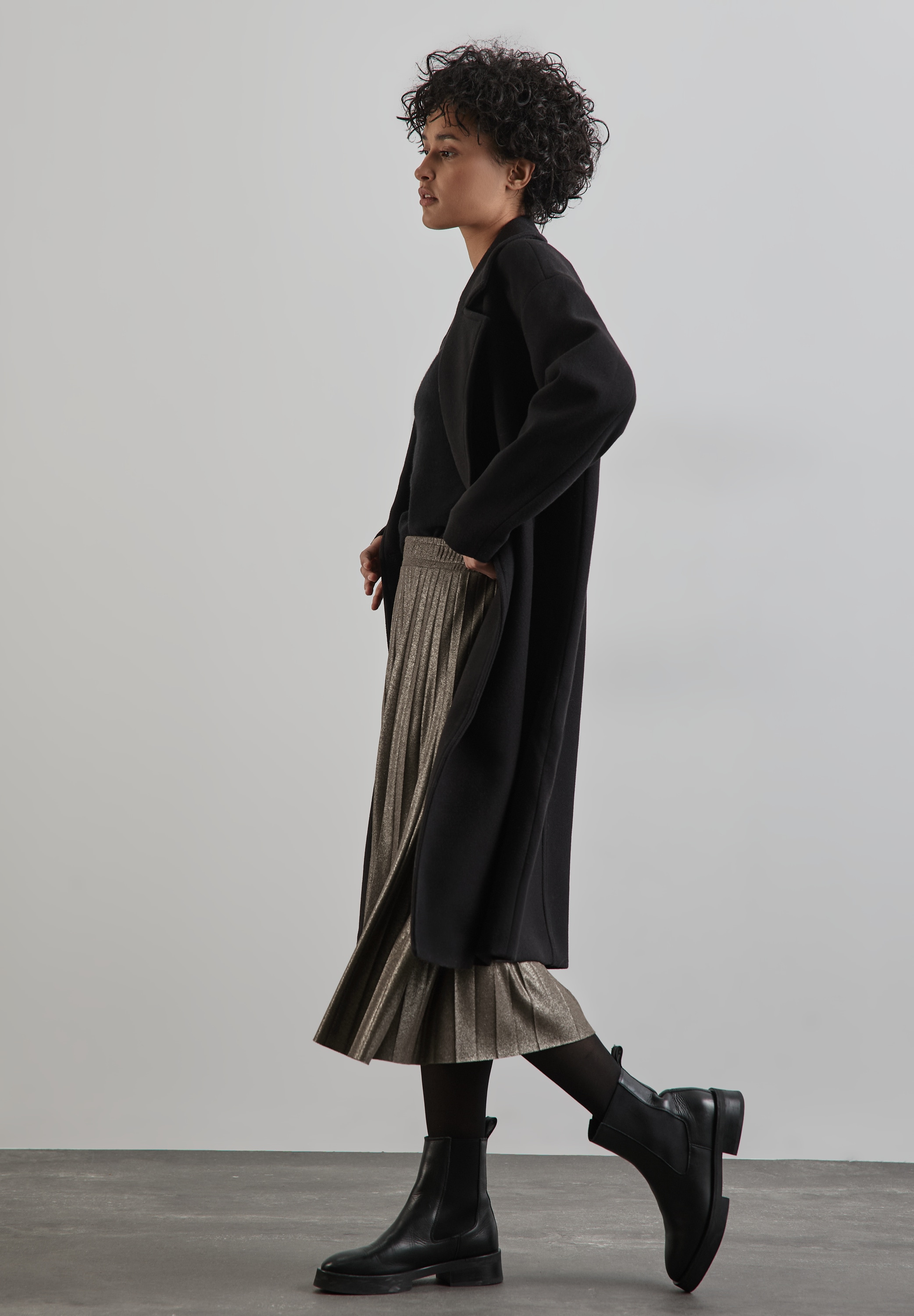 STREET ONE Jupe plissée glänzend, mit Stretch und Viskose