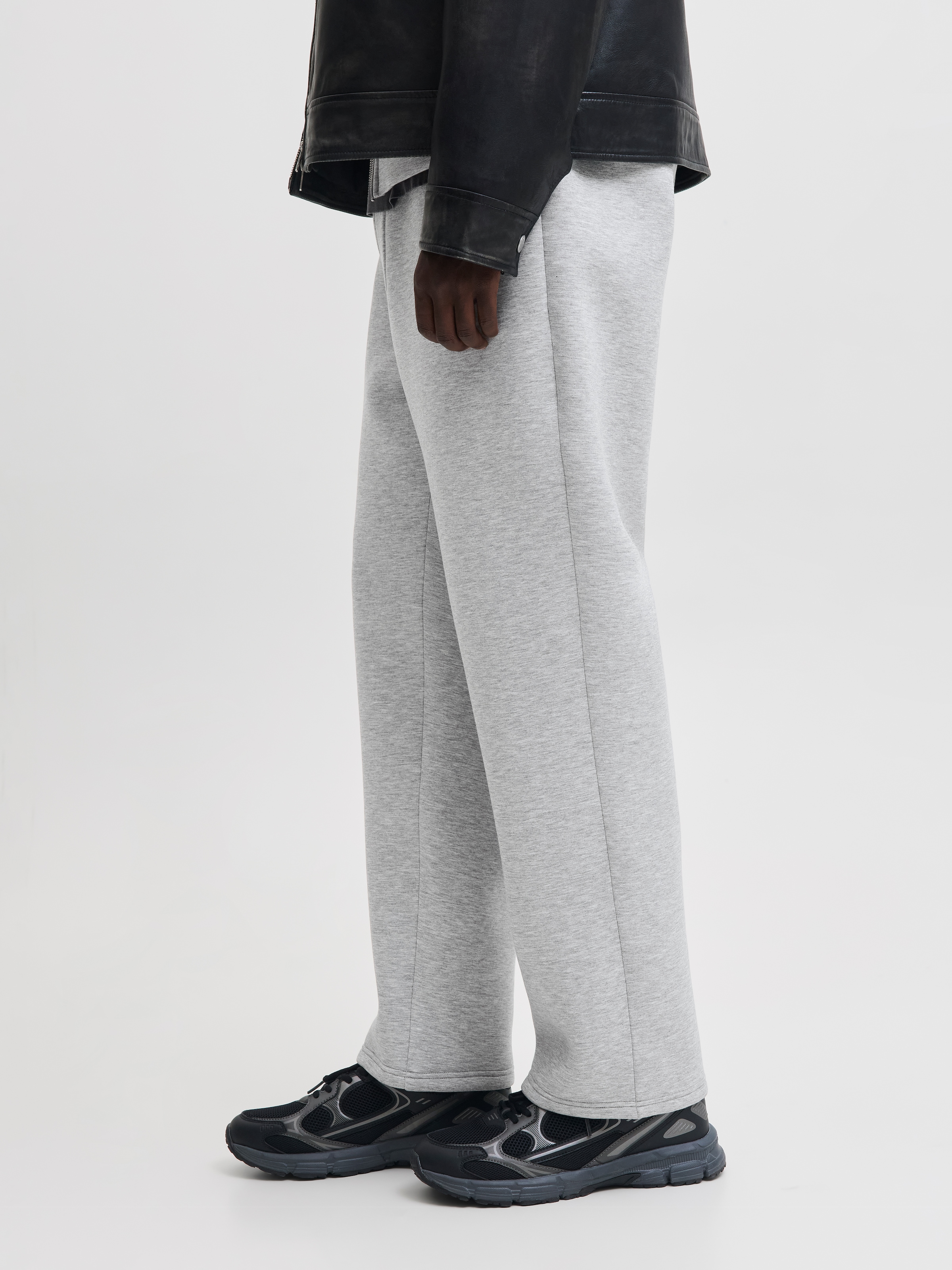 Jack & Jones Pantalon sweat »JPSTBILL LEGACY SCUBA UNC SWT PANTS NOOS«  mélange de matières, coupe ample