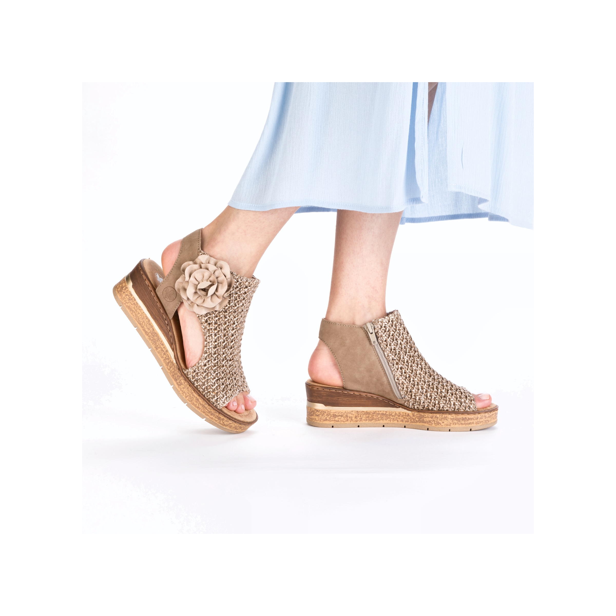 Rieker Sandales à tige  Sandale compensée, chaussure d'été, sandalette à plateforme avec fleur