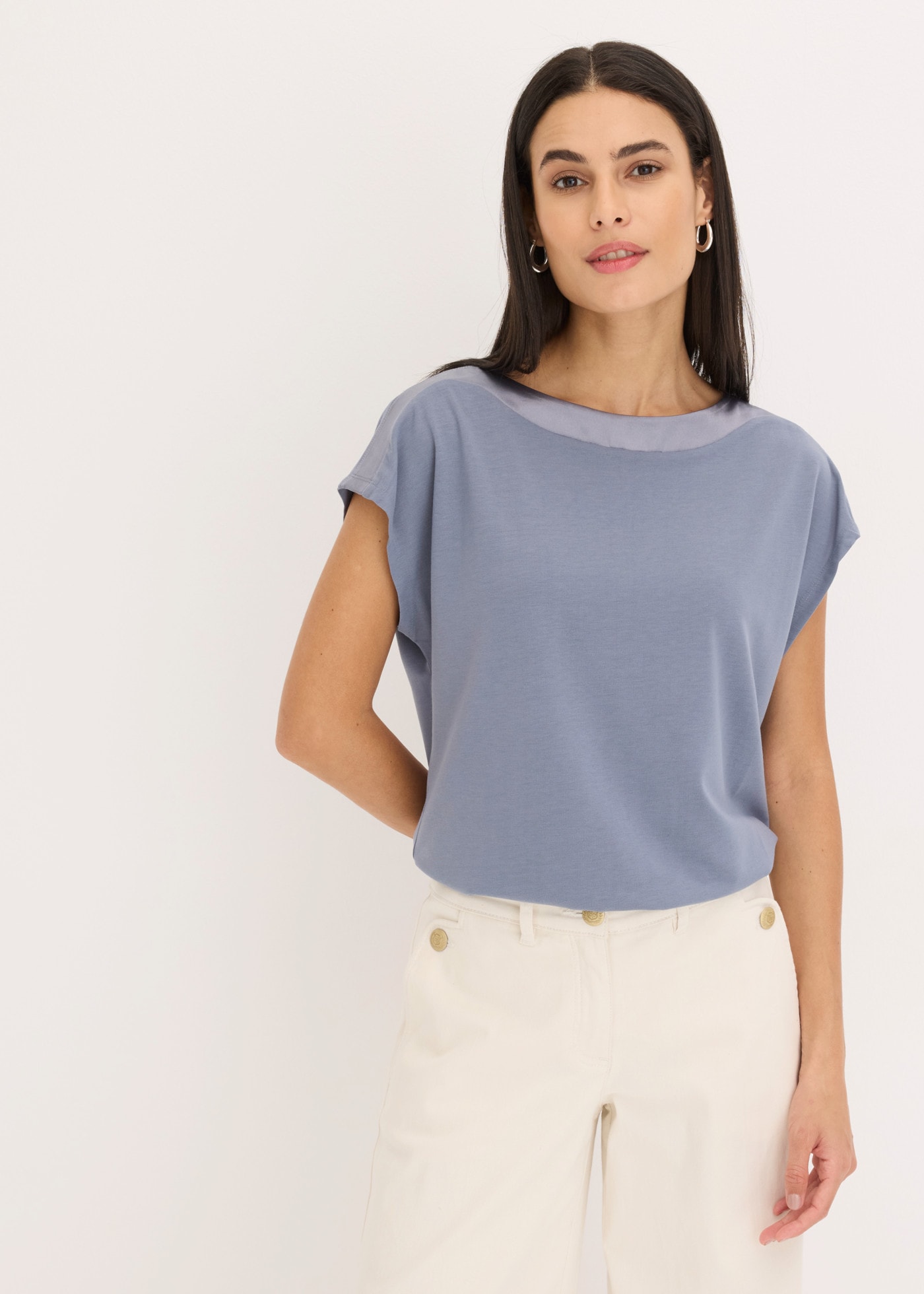 Image of bonprix T-Shirt Oversize-Passform, Kurzarm-Design, mit Satinpasse