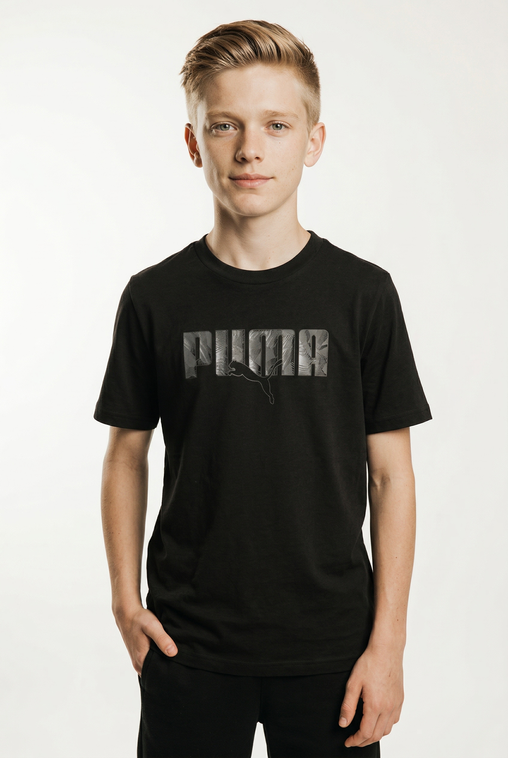 Image of PUMA T-Shirt "ESS LOGO LAB STORY 2 TEE B" Regular Fit, Kurzarm, Rundhalsausschnitt, für Jugendliche