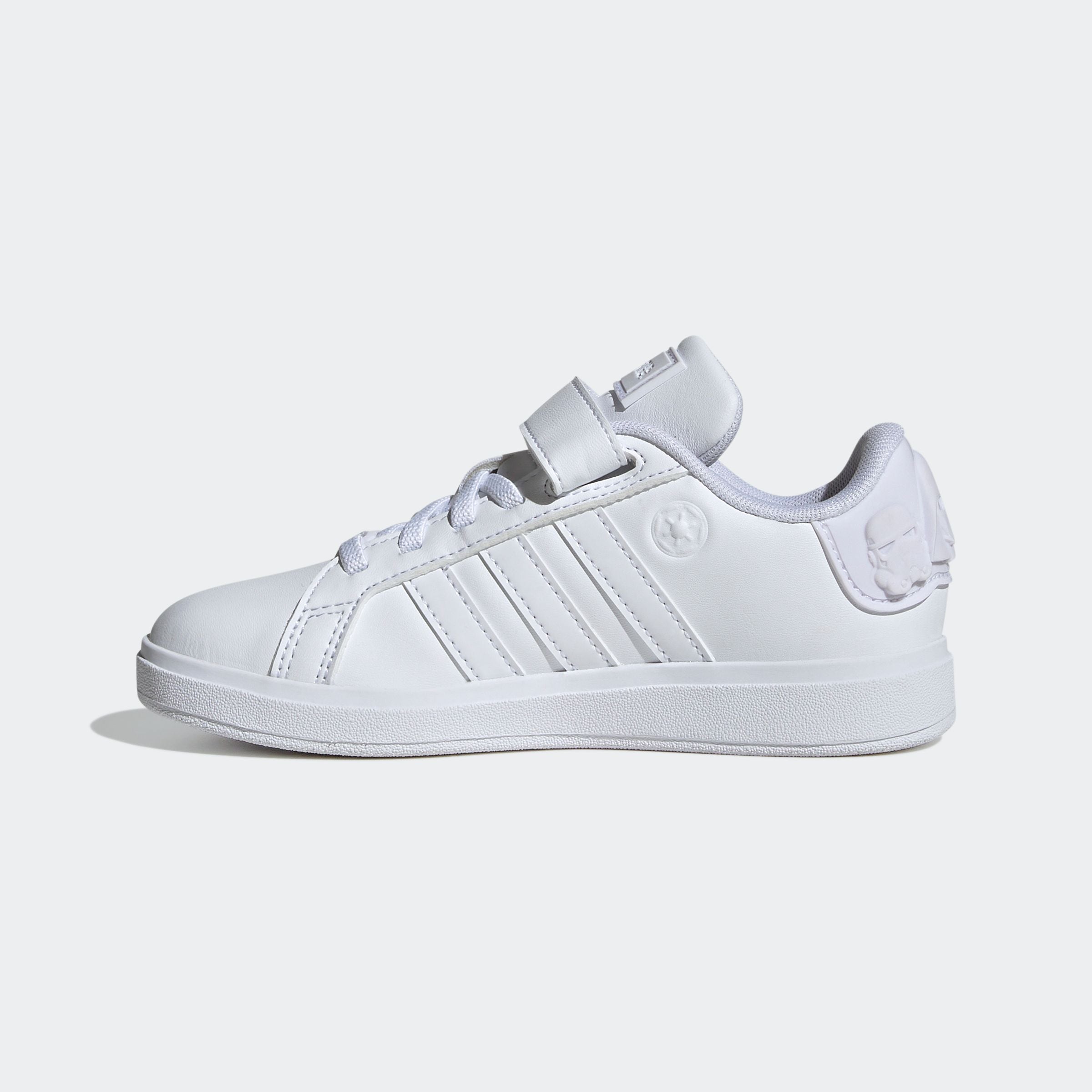adidas Sportswear Sneaker »ADIDAS STAR WARS GRAND COURT 2.0 KIDS SCHUH«, Design auf den Spuren des adidas Superstar