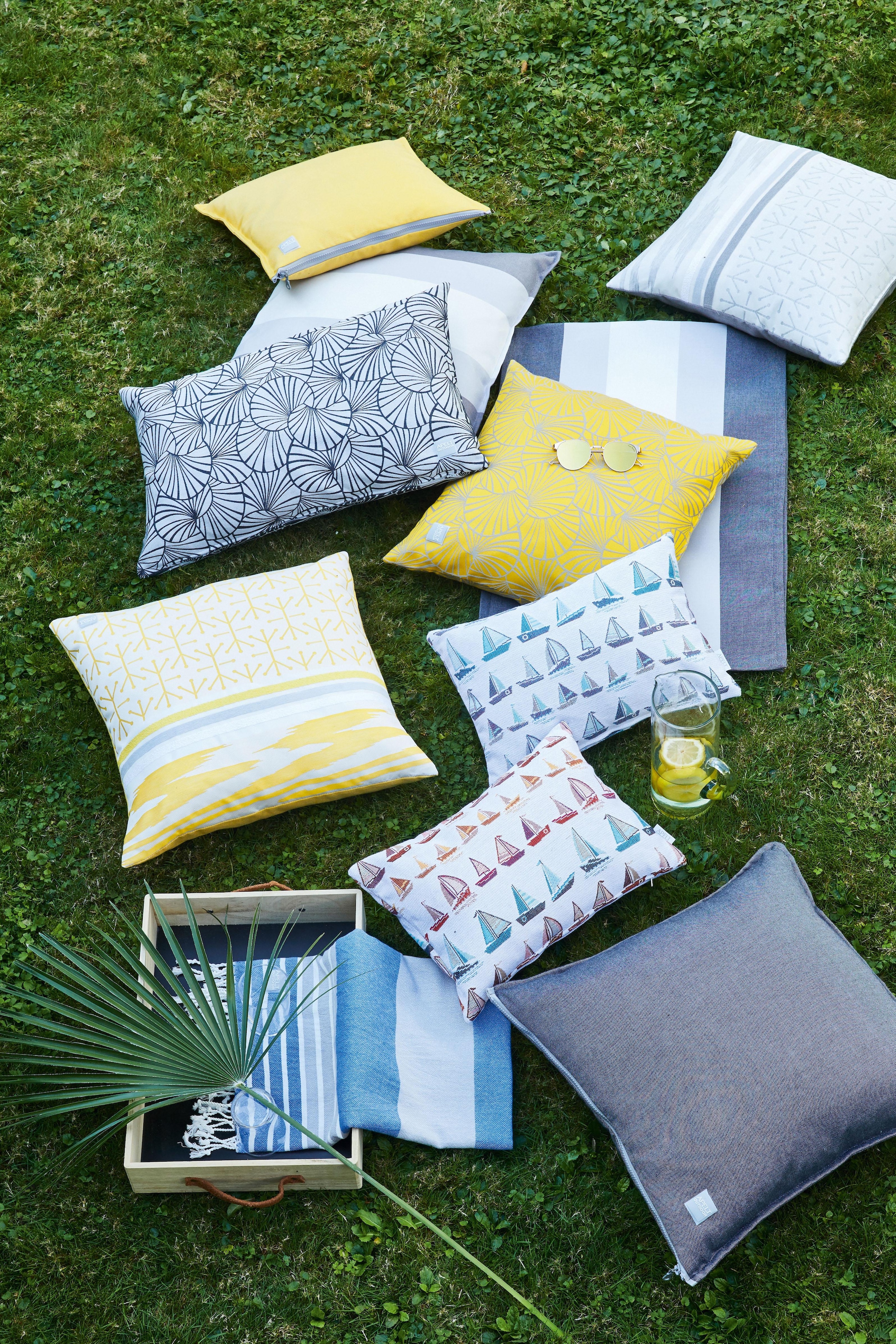 APELT Dekokissen »3964« Wendekissenhülle mit Füllung, 1 Stück