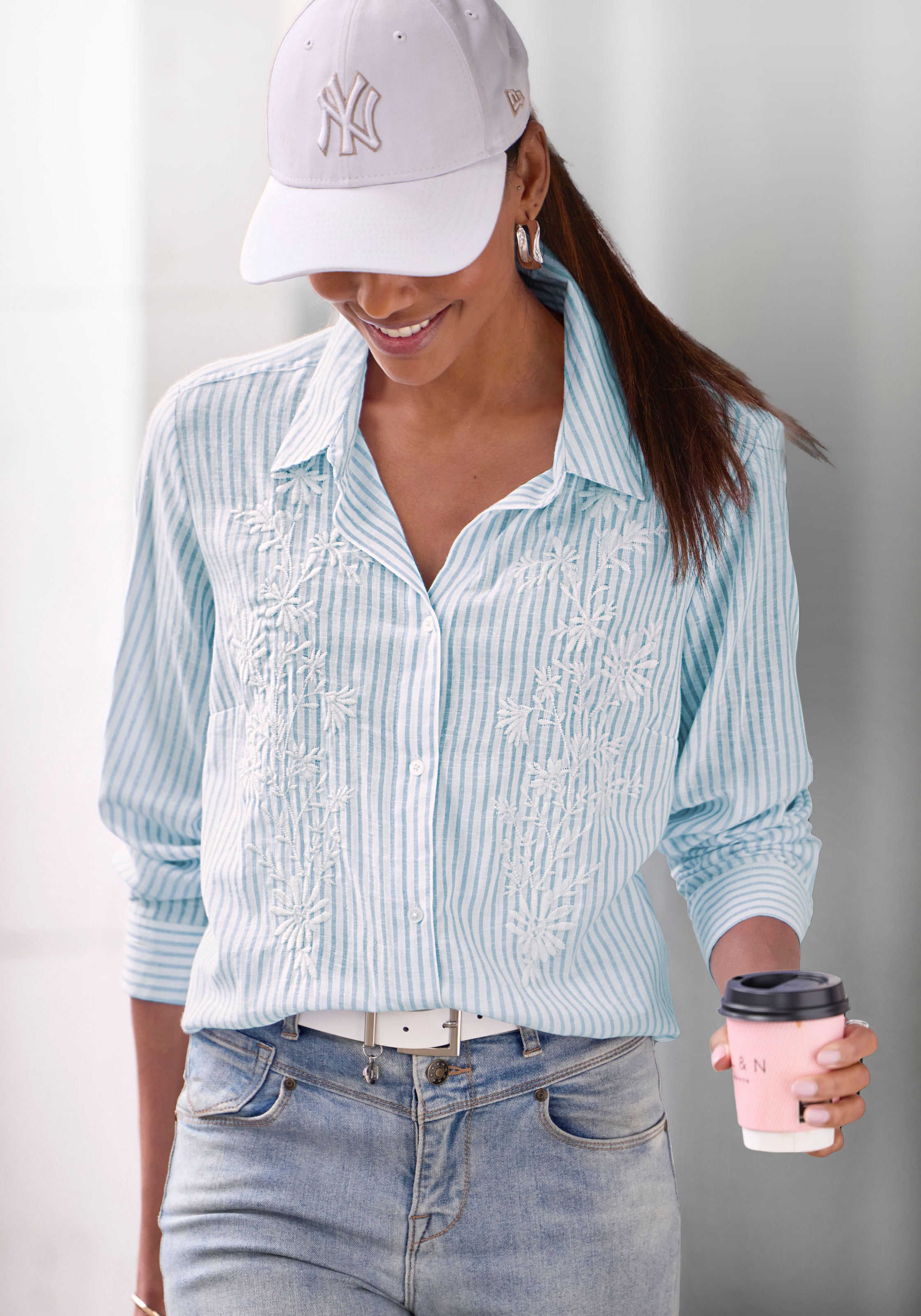 Image of LASCANA Langarmbluse "mit floraler Stickerei und Leinenanteil" elegante Sommerbluse, luftige Hemdbluse, lockere Streifenbluse