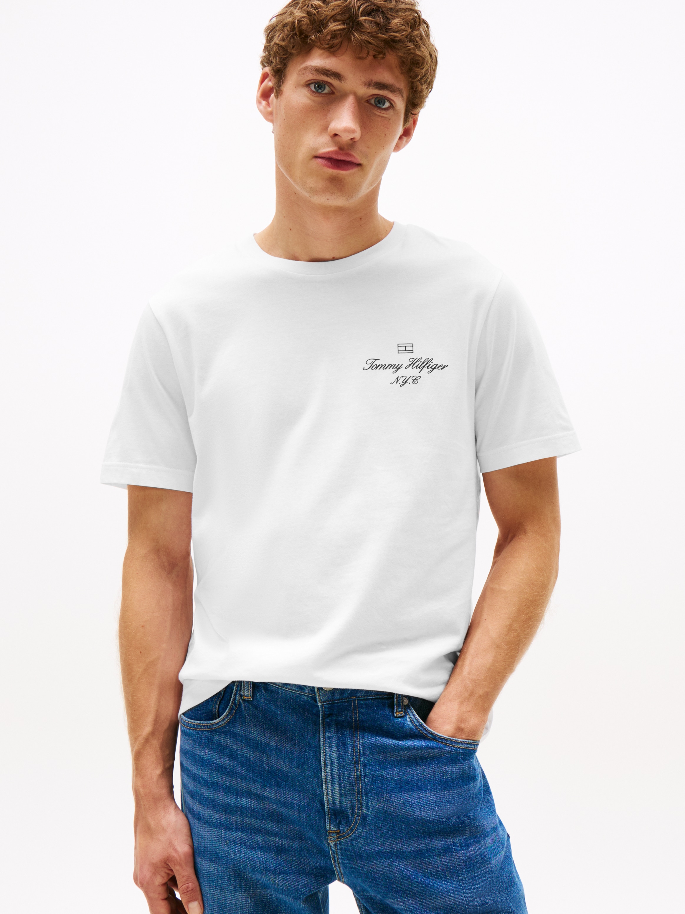 Image of Tommy Hilfiger T-Shirt "OUTLINE FLAG SCRIPT TEE"