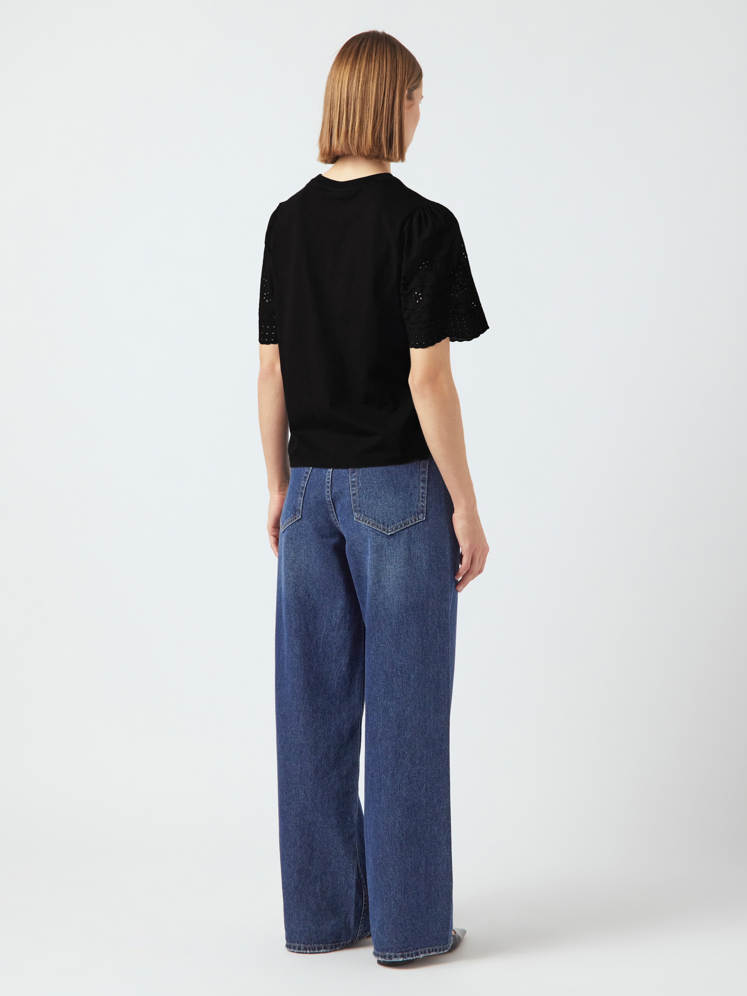 Y.A.S T-shirt à manches courtes »YASLEX SS TOP W. EMB SLEEVES S. NOOS«, mit Lochstickerei
