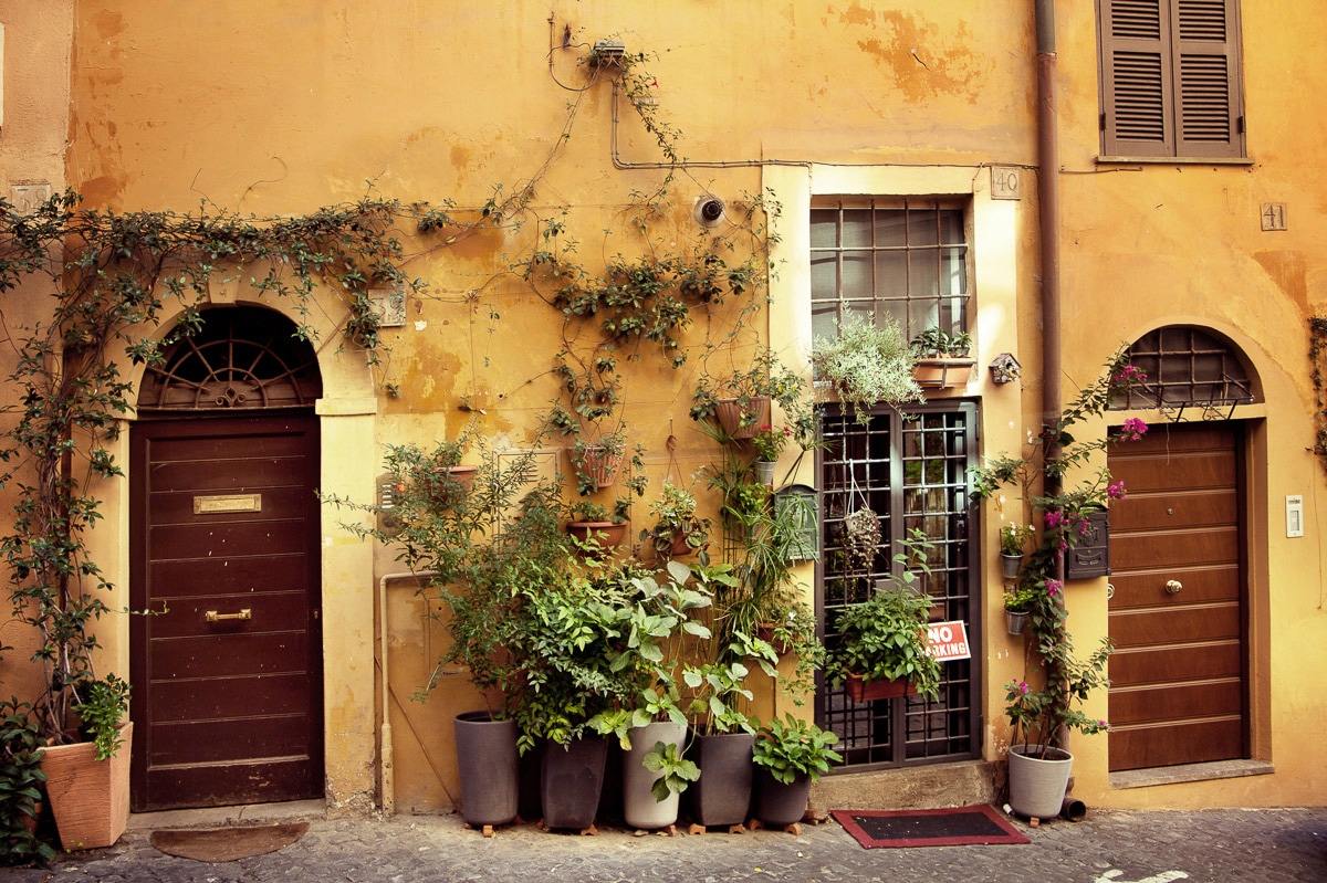 Image of Papermoon Fototapete "ALTSTADT-GASSE IN ITALIEN"
