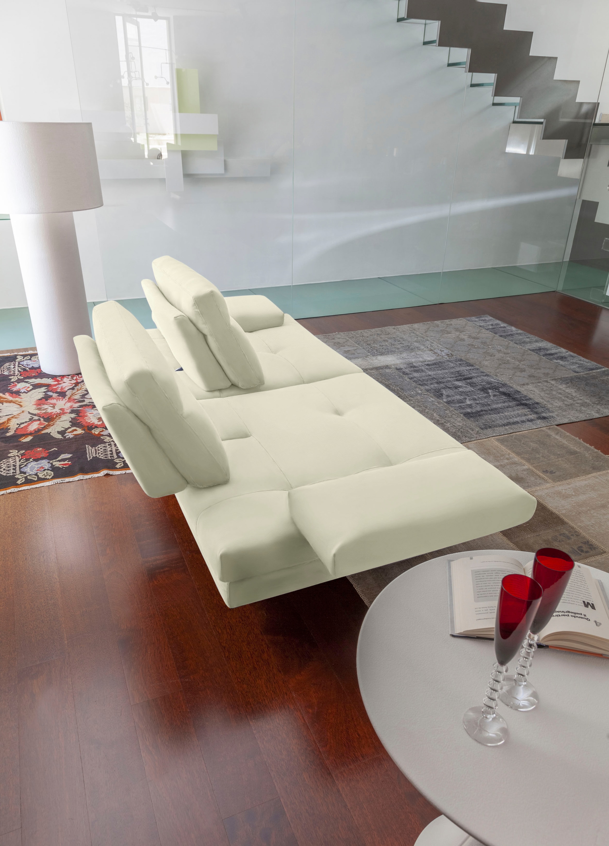 CALIA ITALIA 3-Sitzer inkl. Sitztiefenverstellung und Armteilfunktion, Füsse in Schwarz matt