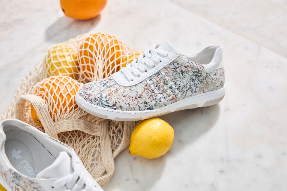 Rieker Sneakers  Chaussure à lacets, chaussure basse, sneaker décontracté à motif floral