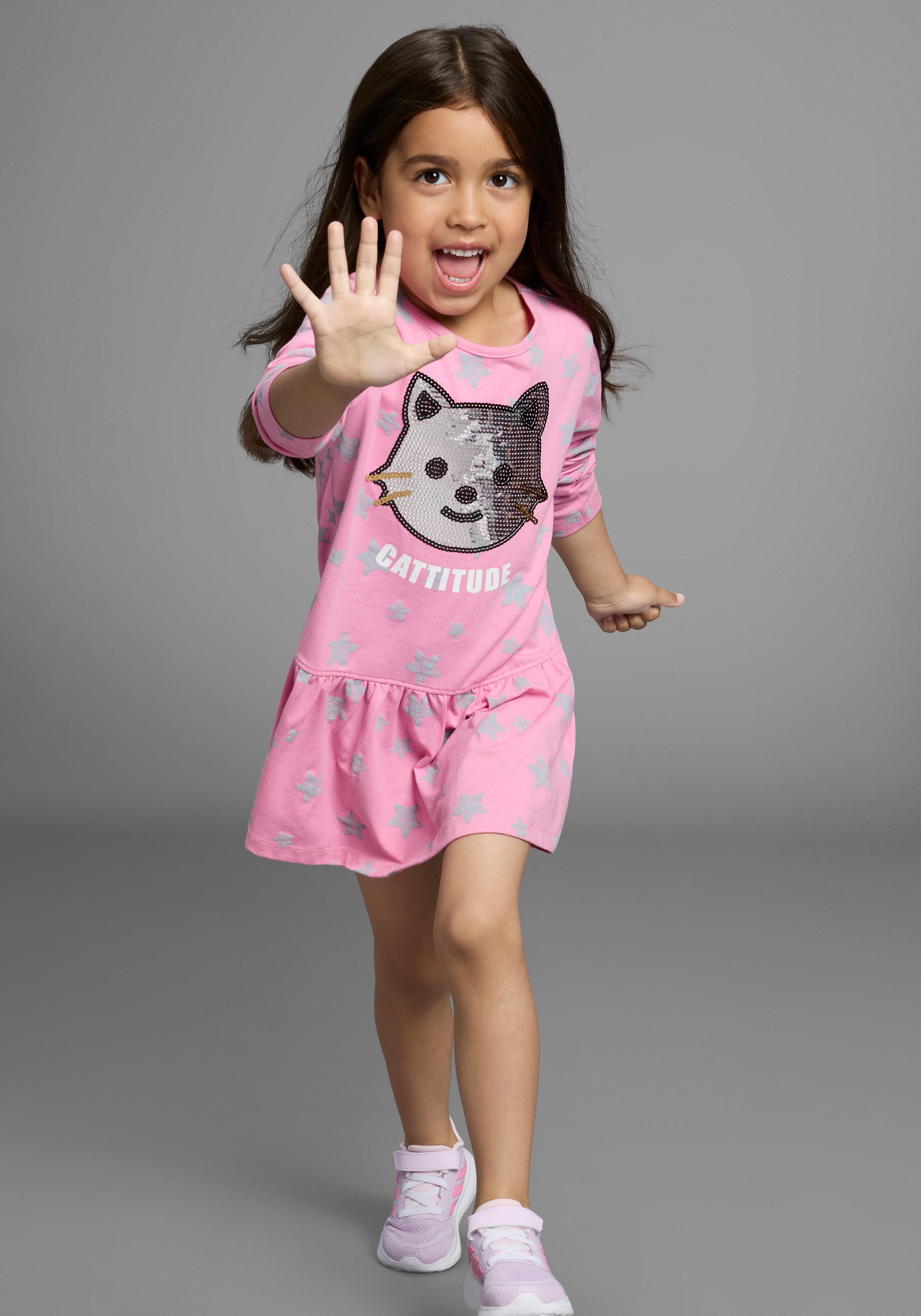 KIDSWORLD Jerseykleid »Kleid mit Pailletten«, Shirtkleid mit süsser Paillettenapplikation