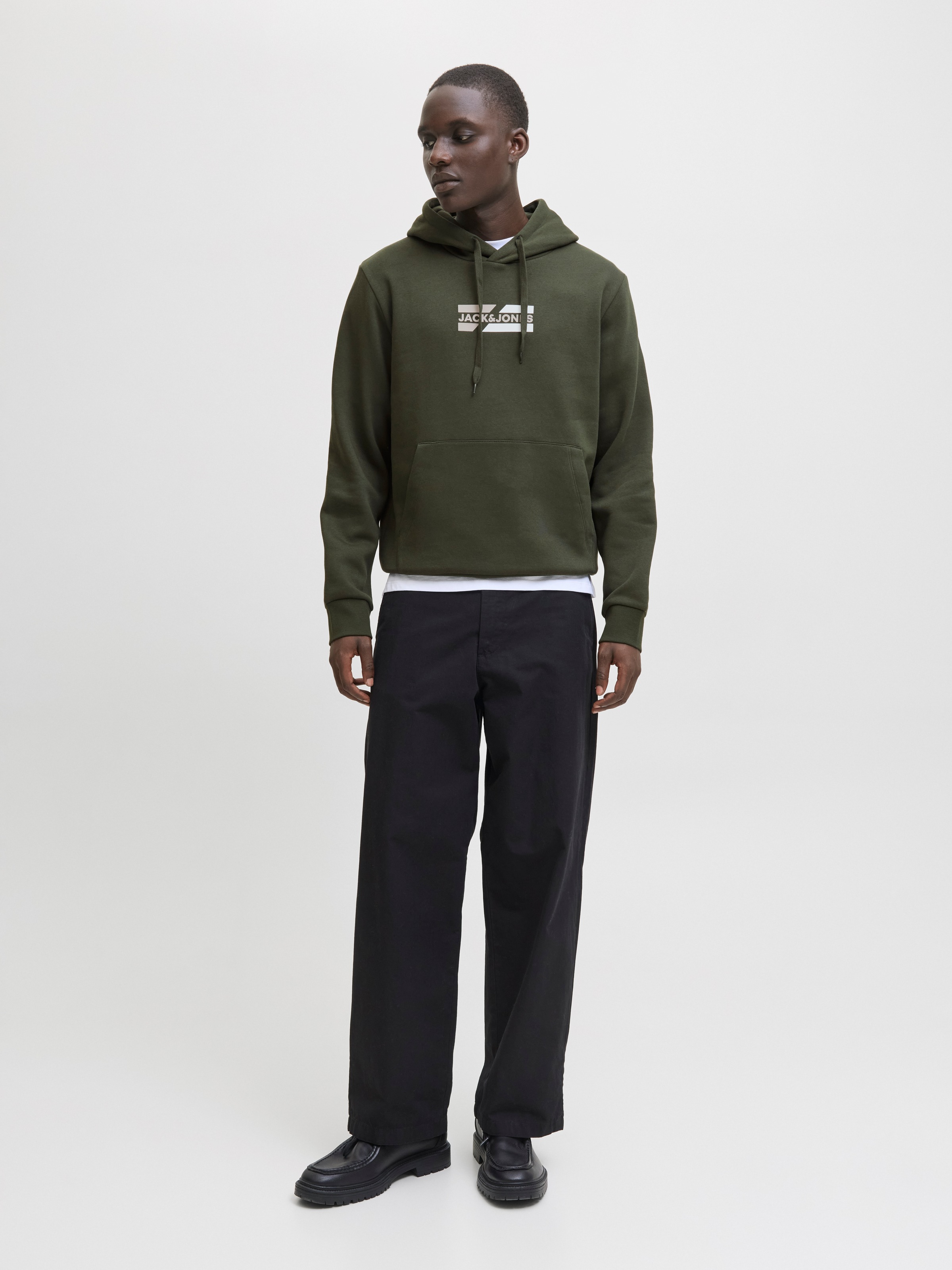 Jack & Jones Kapuzensweatshirt »JJECORP GRAPHIC SWEAT HOOD NOOS«, mit Logo Print