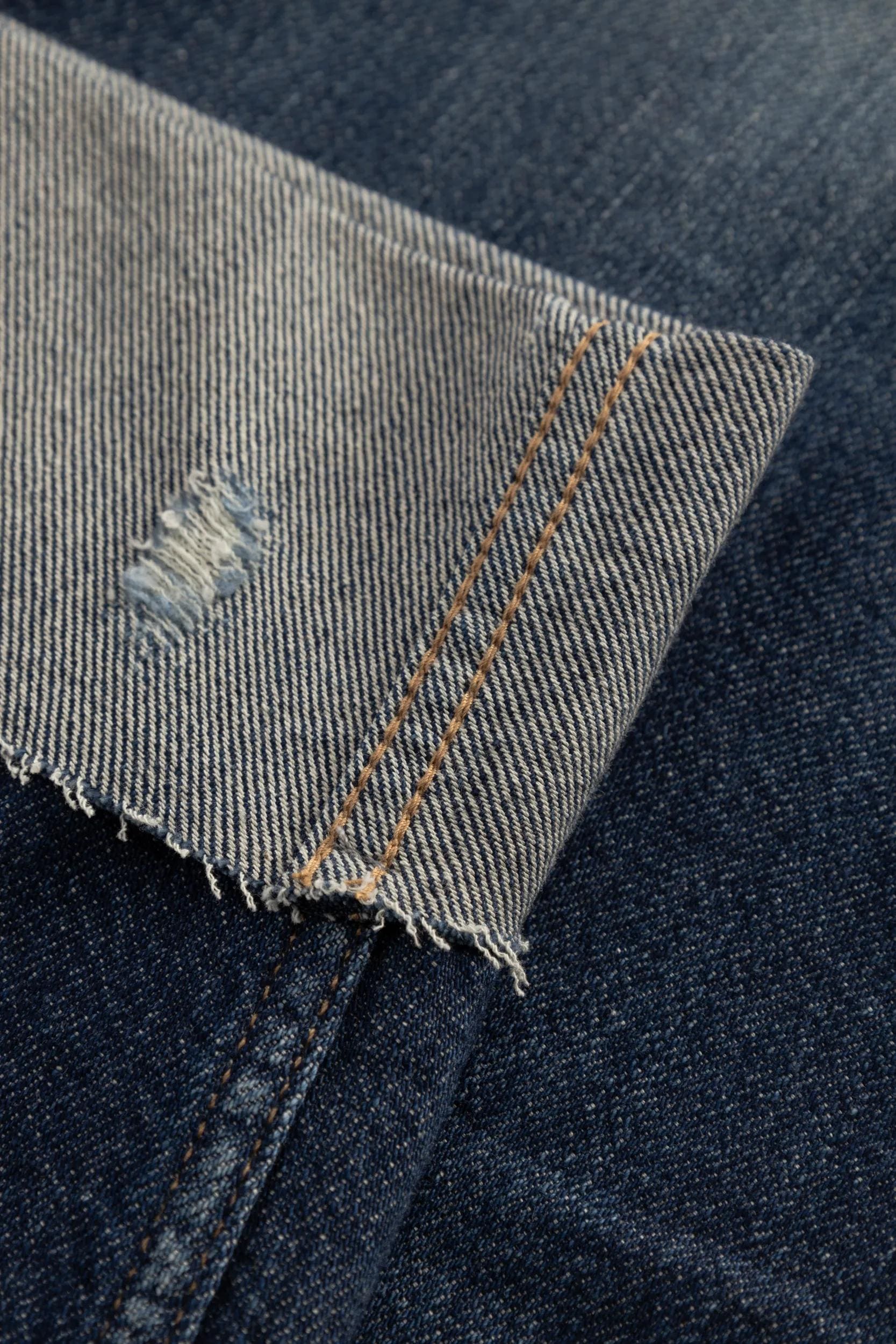 JOOP! Jeans droit »Maike« Aspect destroy, en denim léger d’été