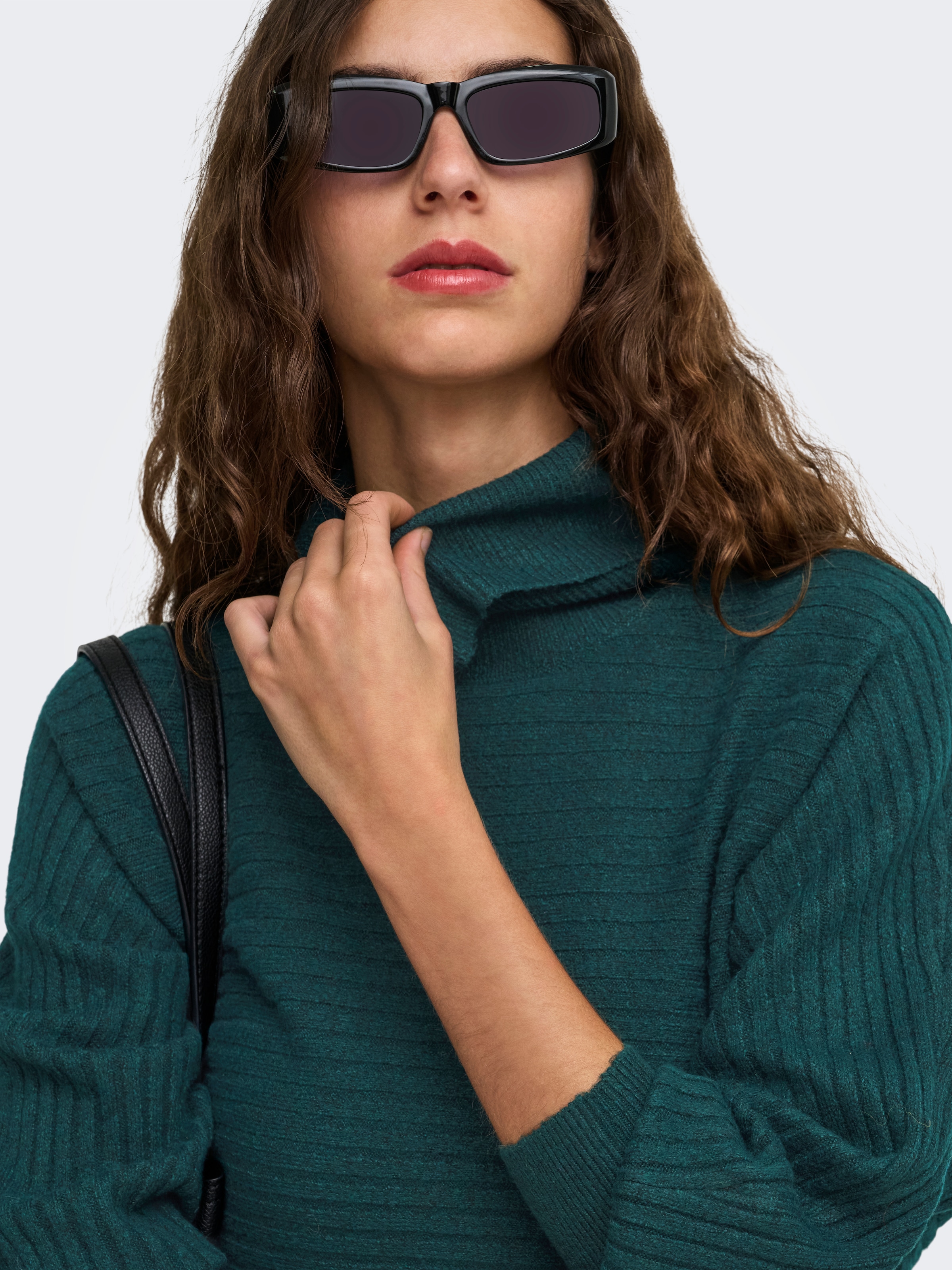 ONLY Pull à col roulé »ONLWINNIE LS ROLLNECK CS KNT« Materialmix, Stretch, regular fit