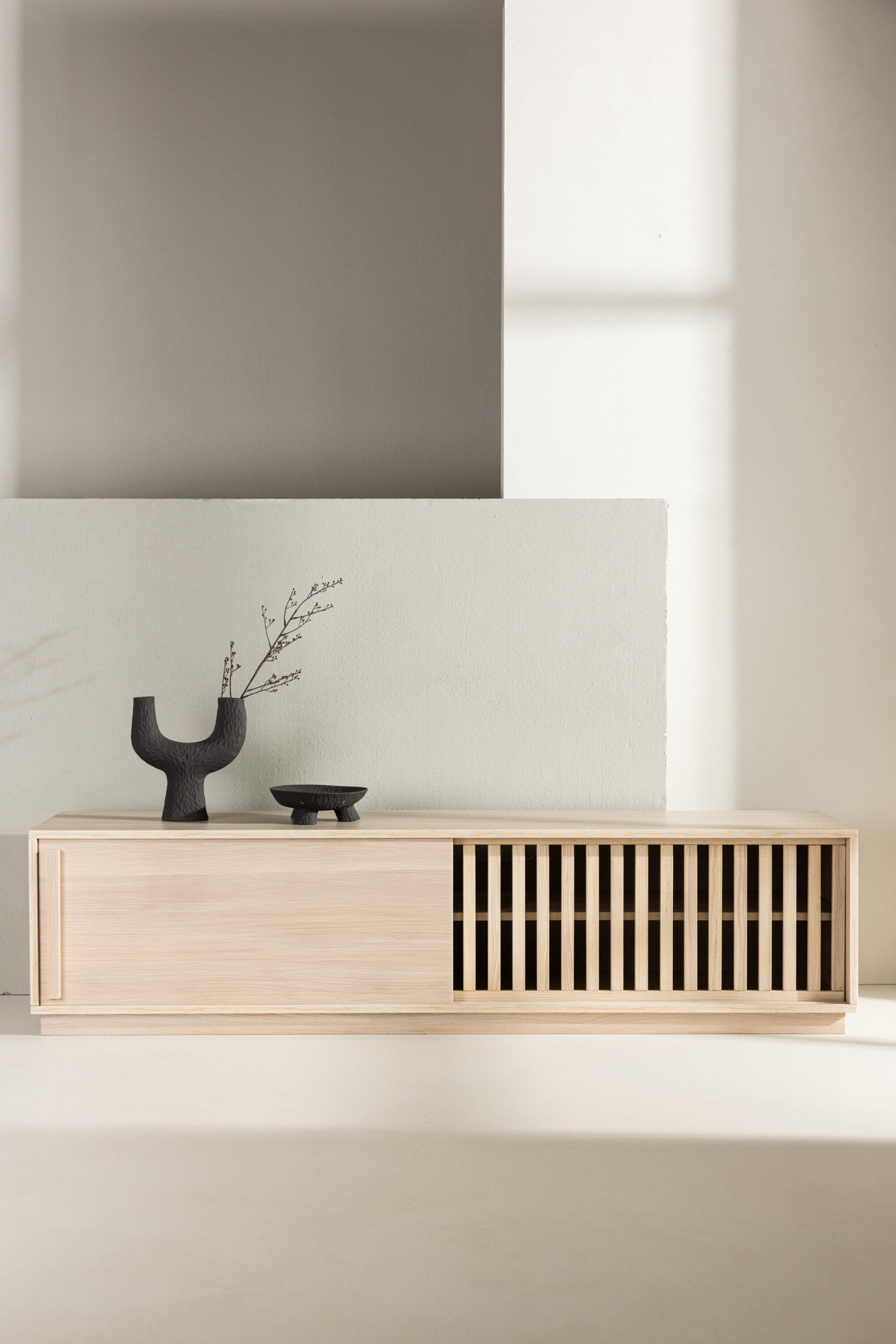 Image of Venture Home TV-Bank "Lugo, TV-Bank, Skandinavisch, Breite 180 cm" TV-Möbel, Lackierung, hell, klug, freundlich, einladend