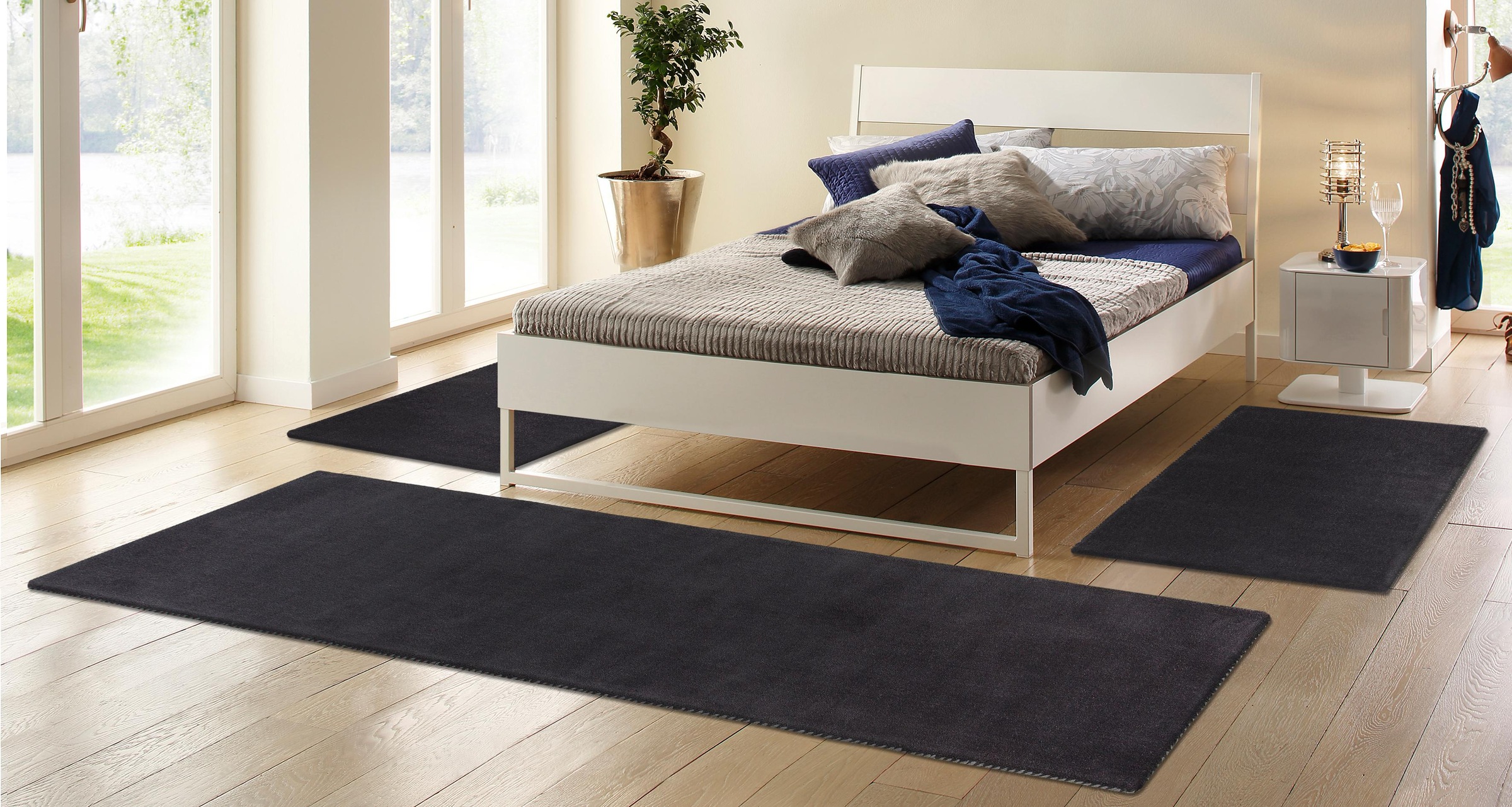 Image of my home Bettumrandung »Jescha«, (3 tlg.), reine Wolle, weiche Haptik, einfarbiger Teppich, Bettvorleger, Läufer-Set für das Schlafzimmer bei Ackermann Versand Schweiz