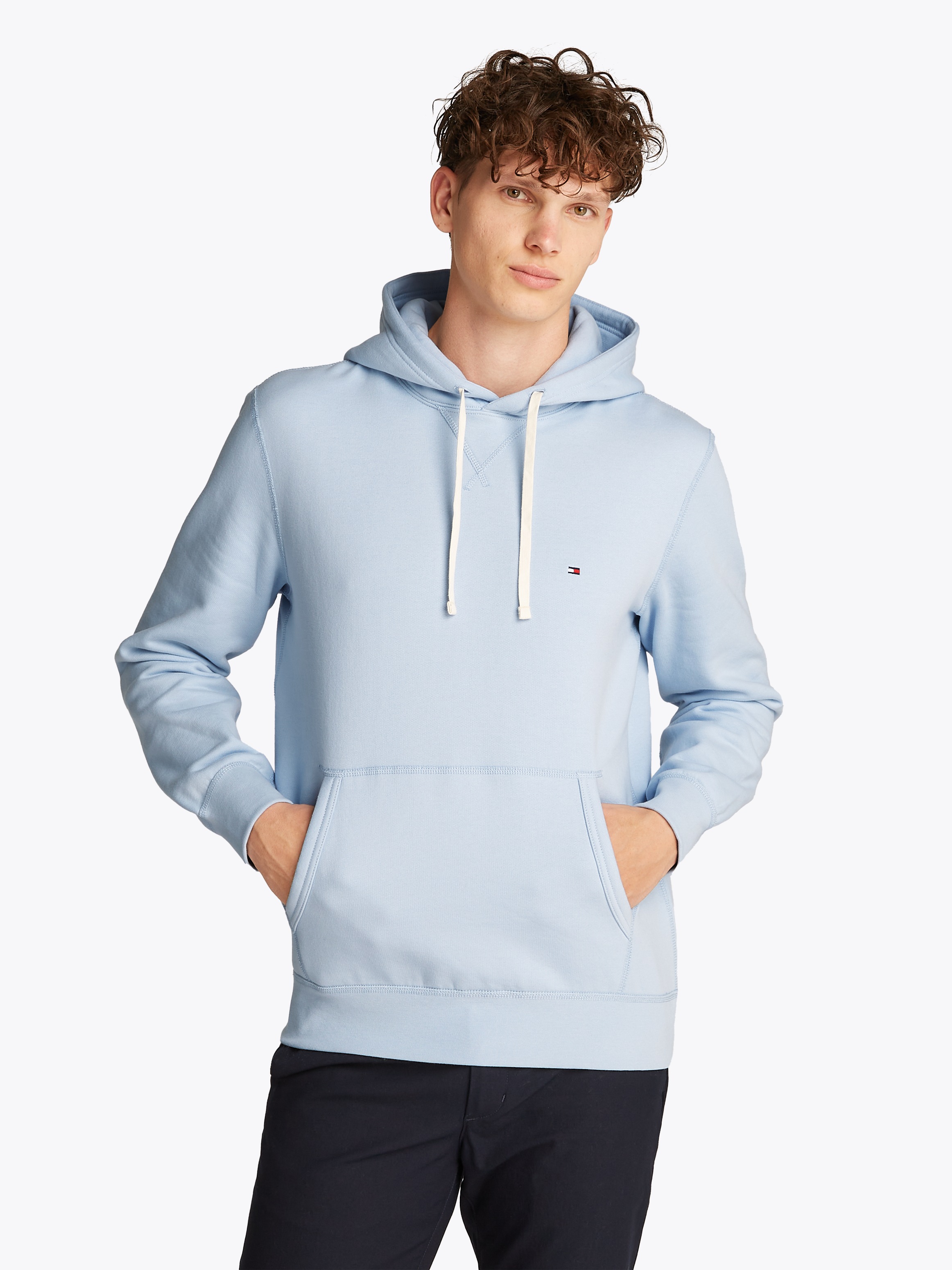 Tommy Hilfiger Hoodie »ESS SEASONAL FLEECE HOODY«, mit Logostickerei