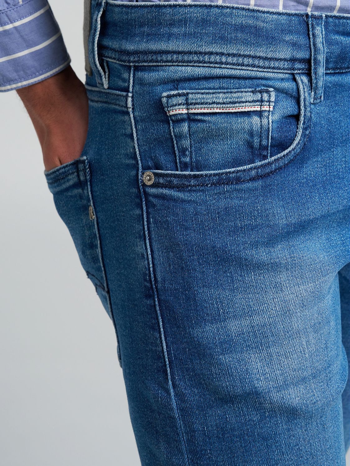 Replay Straight-Jeans »GROVER« in vielen verschiedenen Waschungen, mit Stretch