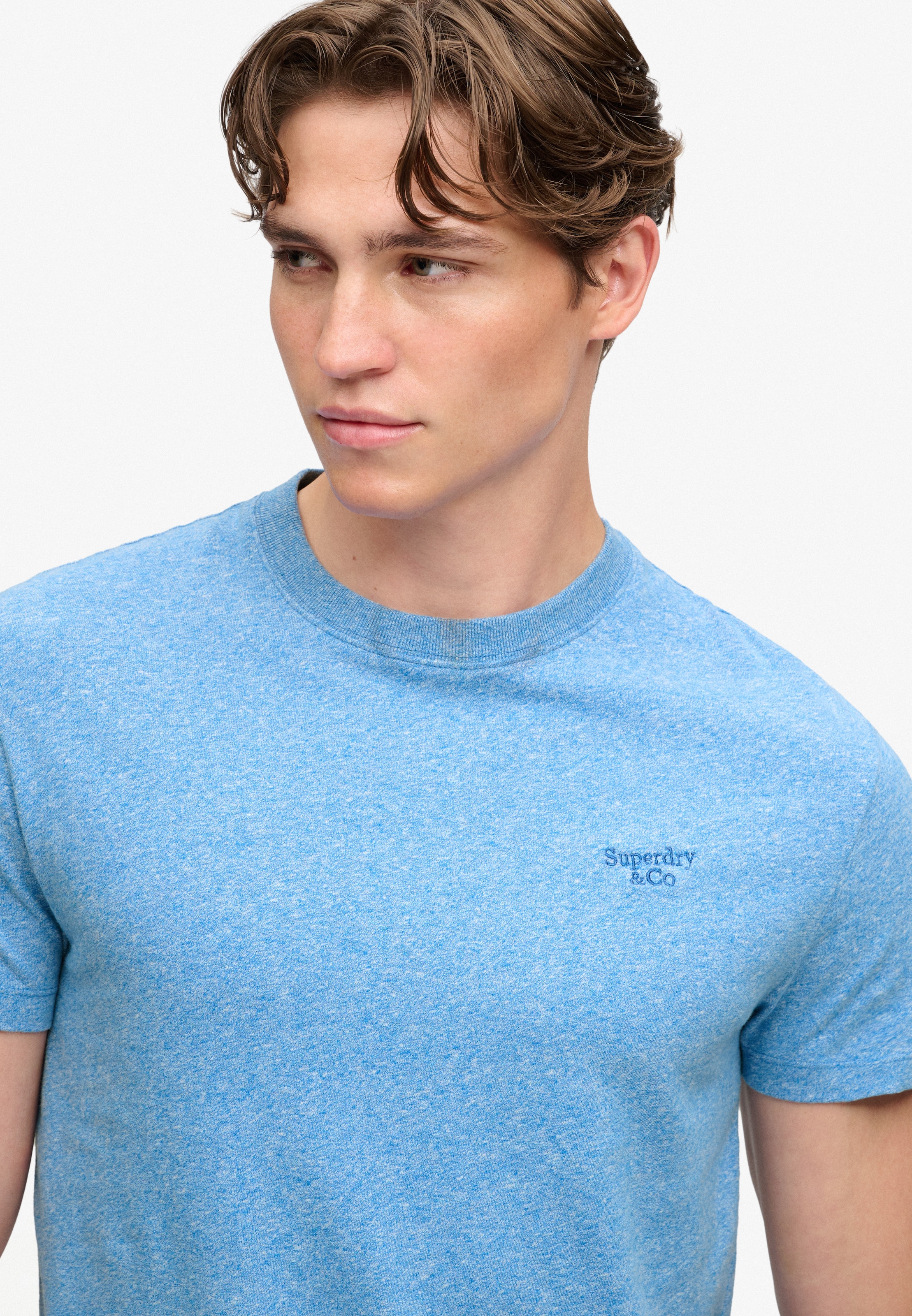Superdry Rundhalsshirt »ESSENTIAL SERIF LOGO EMB TEE« Baumwolle, regular fit