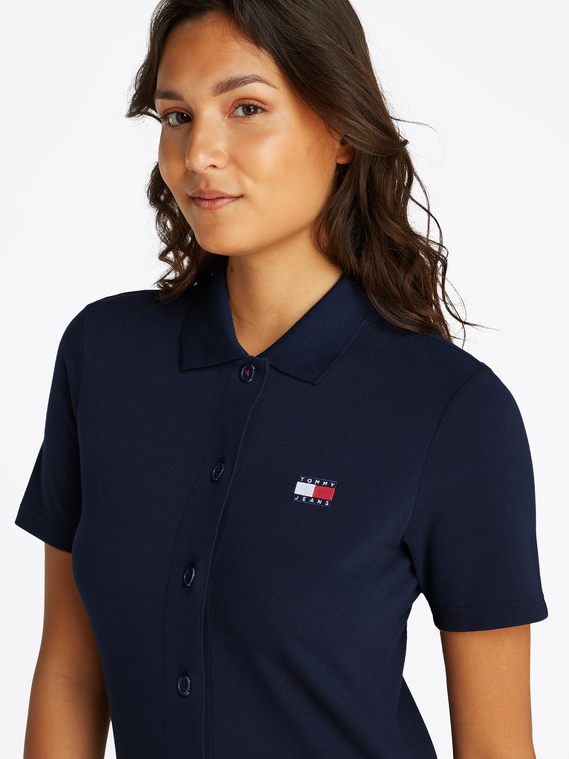 Tommy Jeans Polokleid »TJW BADGE PIQUE POLO DRESS«, mit Logo-Badge