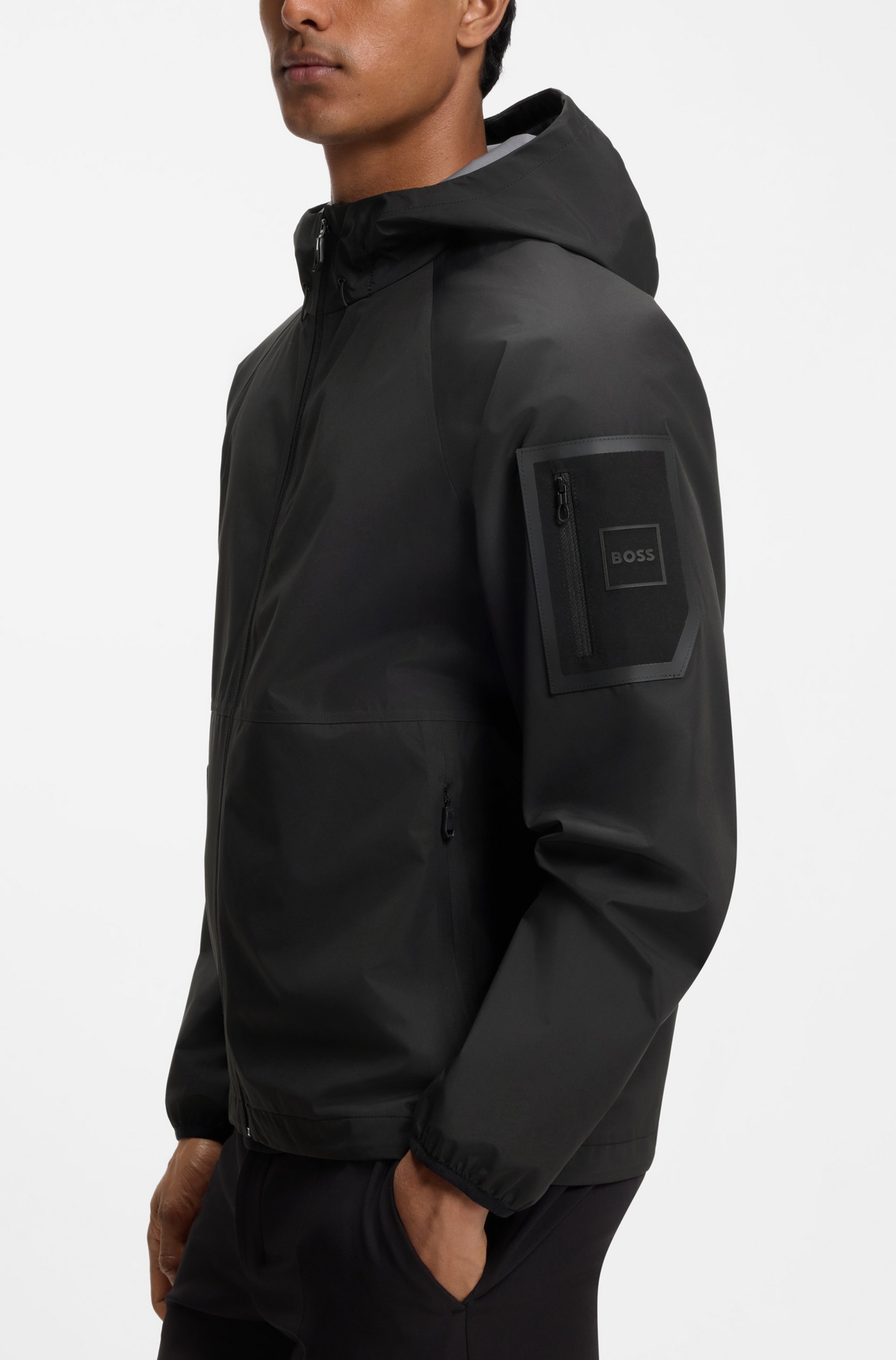 BOSS GREEN Veste de pluie mit Kapuze wasserabweisende Ausrüstung, Regular Fit, Ärmeltasche