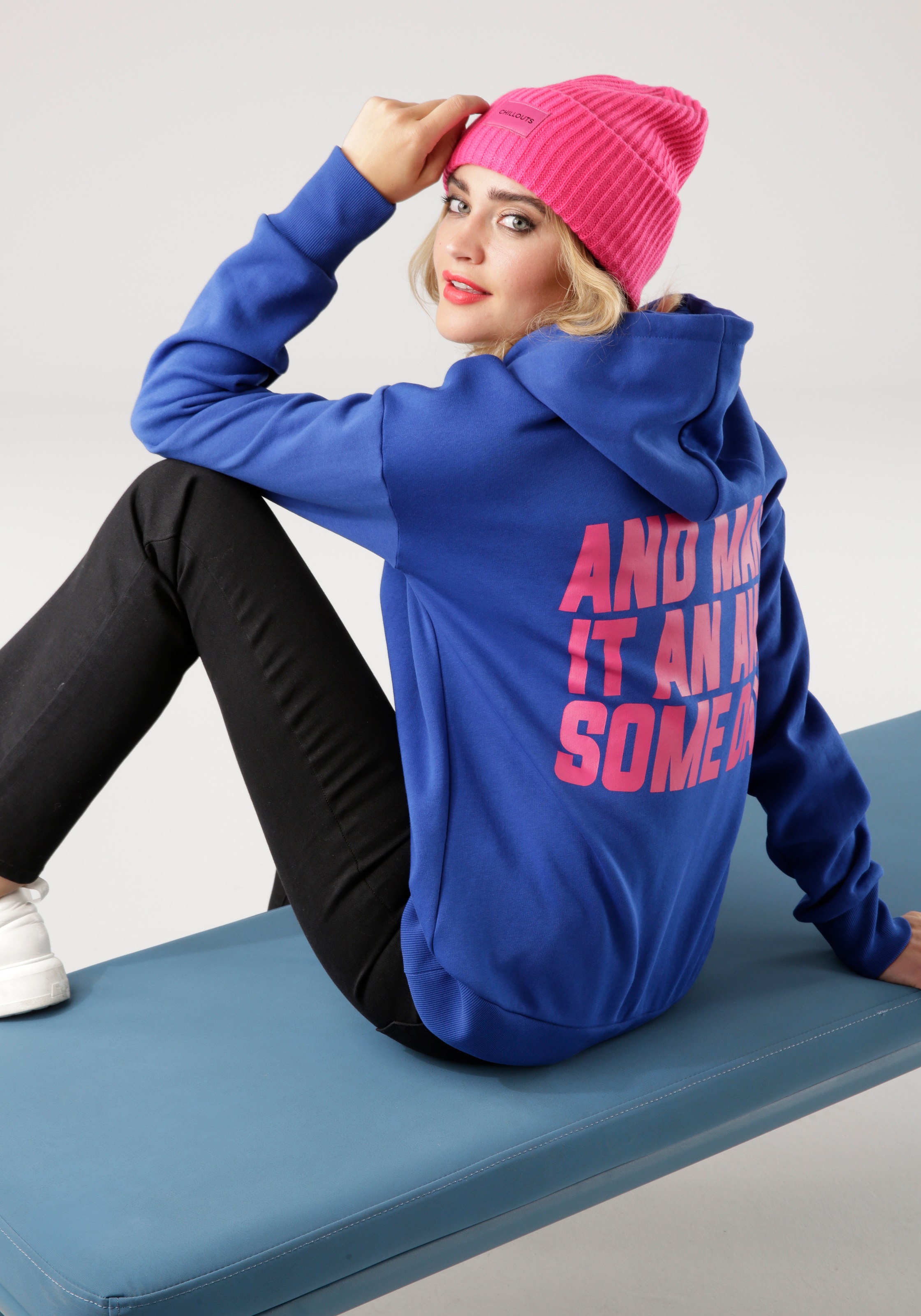 Image of Tamaris Kapuzensweatshirt, mit Statement-Print bei Ackermann Versand Schweiz