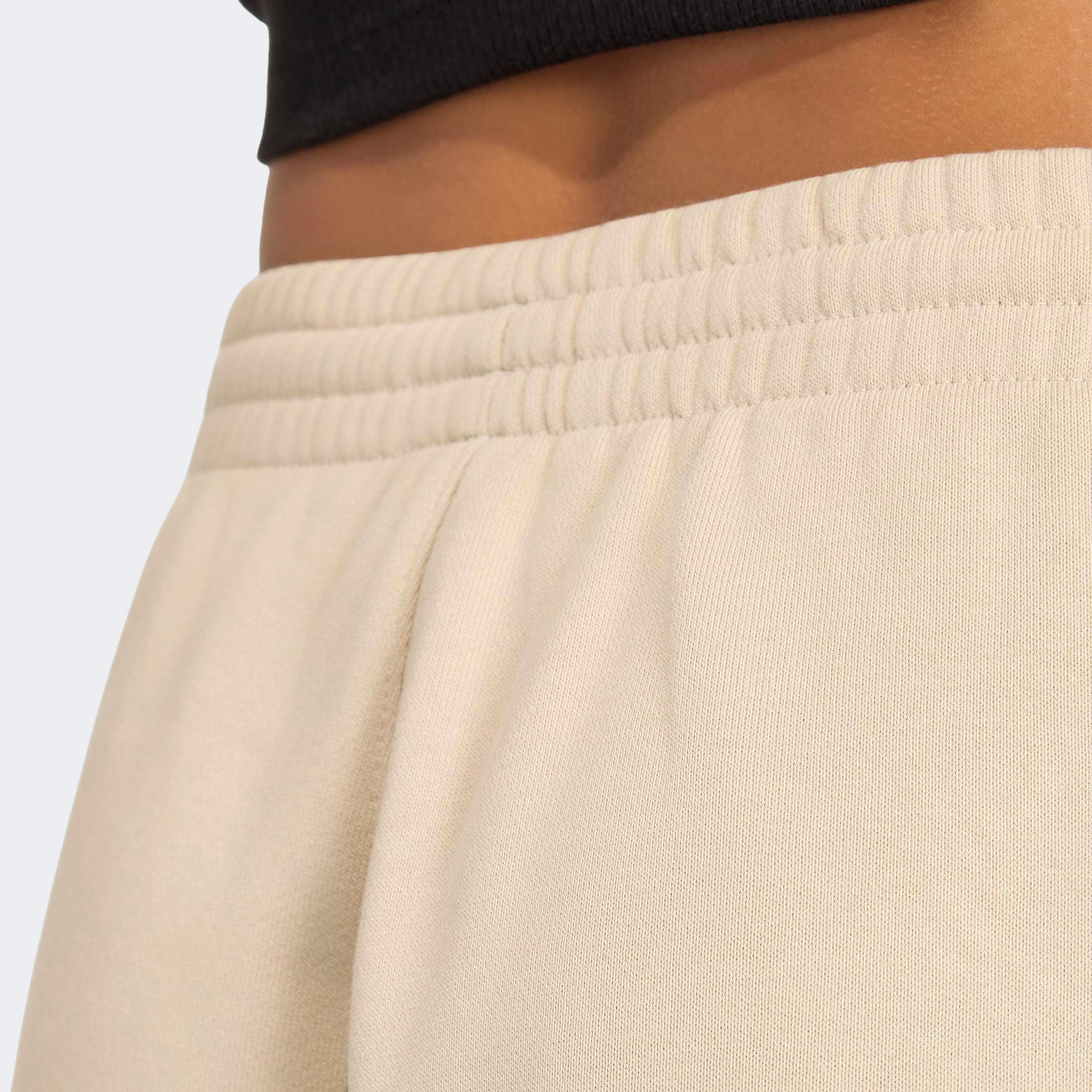 adidas Originals Shorts »ESSENTIALS FRENCH TERRY«  mit lockerer Passform, aus Baumwolle
