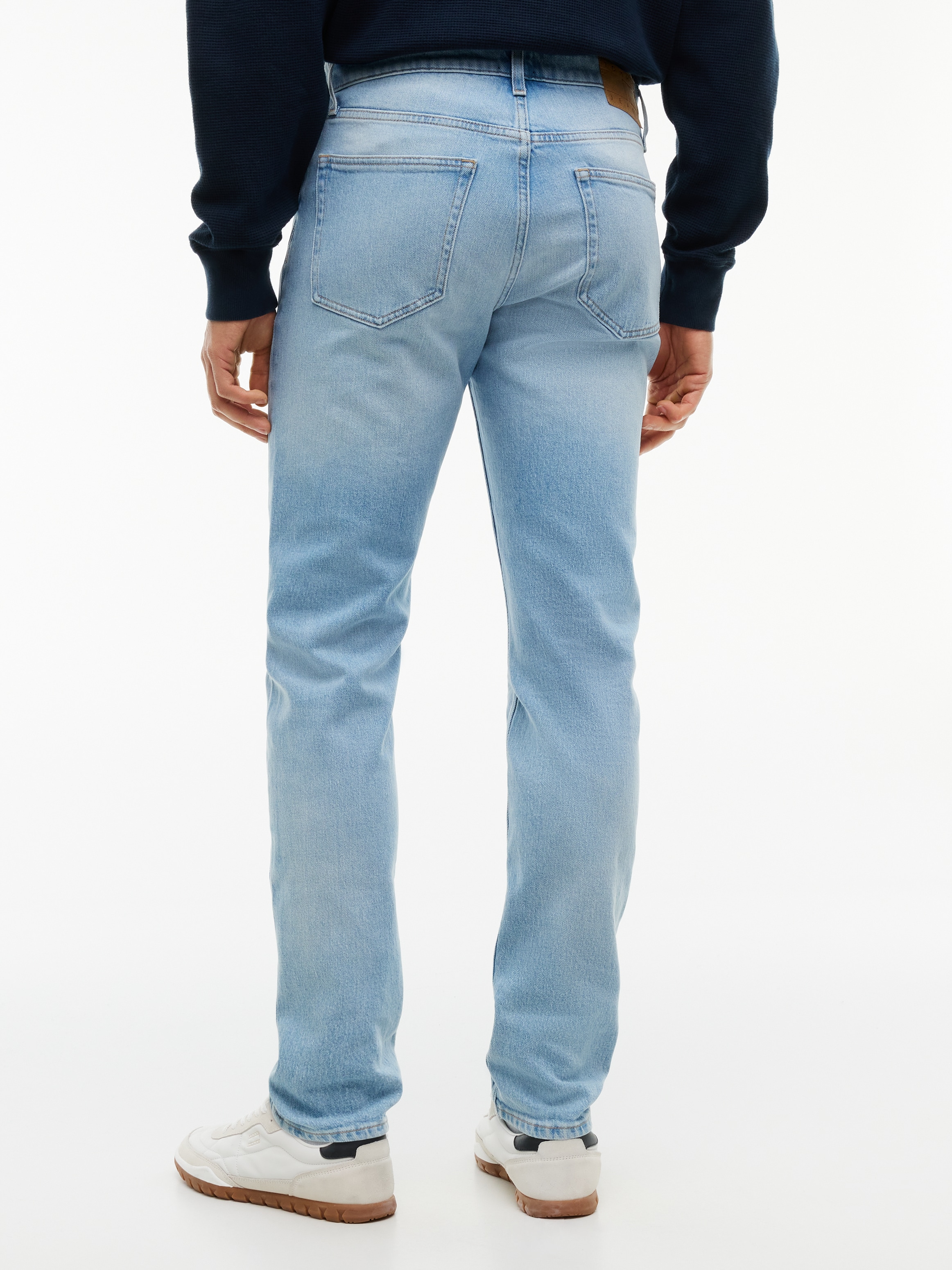 Tommy Jeans Jeans droit »AUSTIN SLIM TAPERED« Coupe slim avec poches