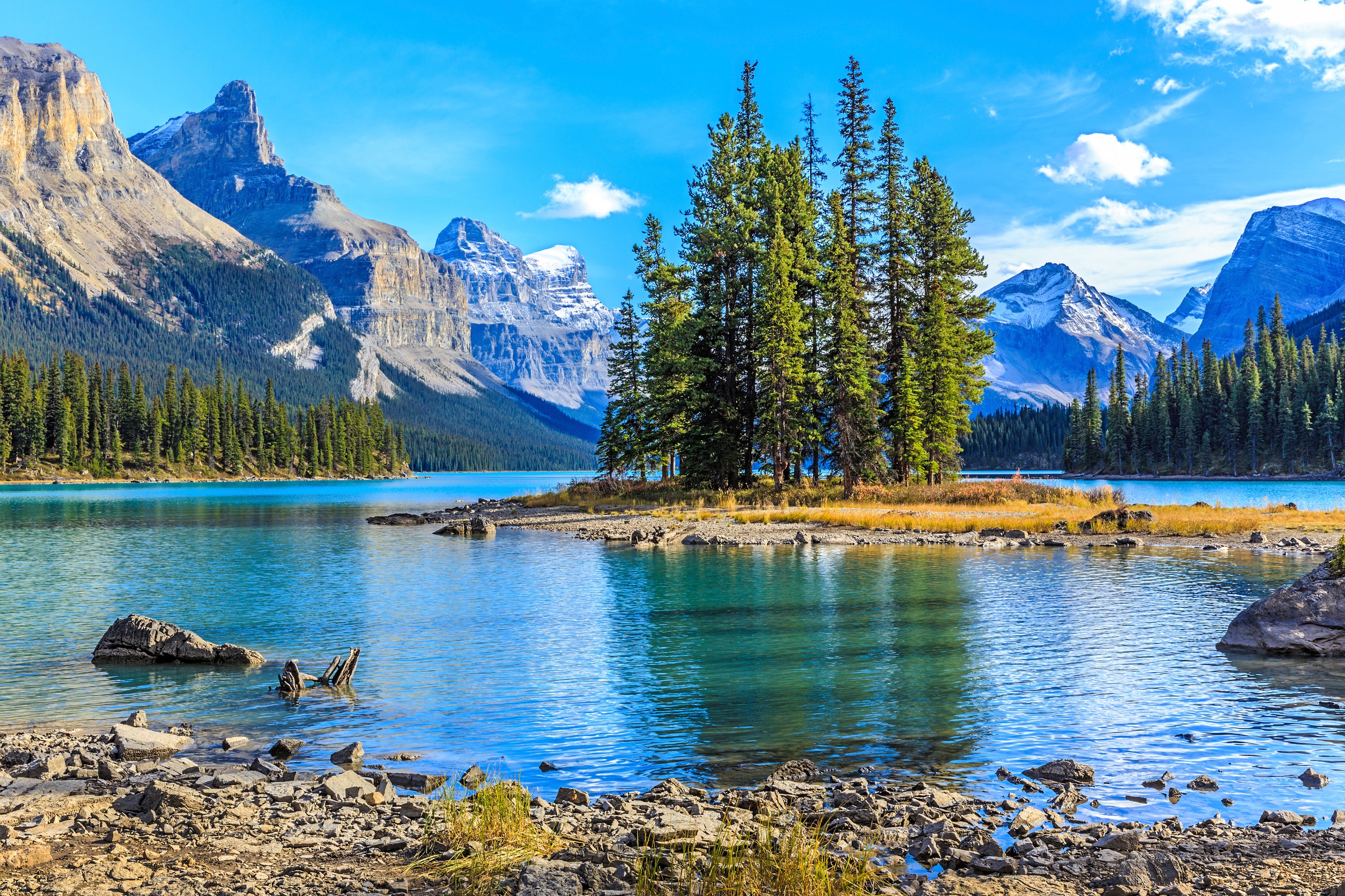 Papermoon Fototapete »Spirit Island in Maligne Lake«